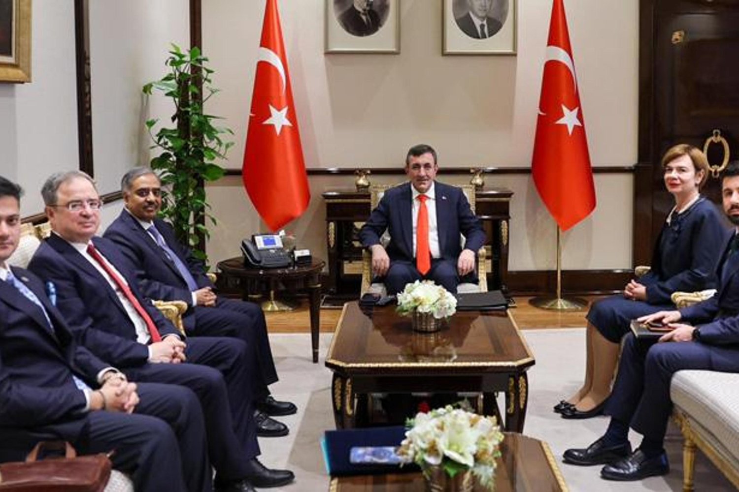 D-8 Zirvesi ve Kurumsal Güçlendirme Vurgusu Öne Çıkıyor