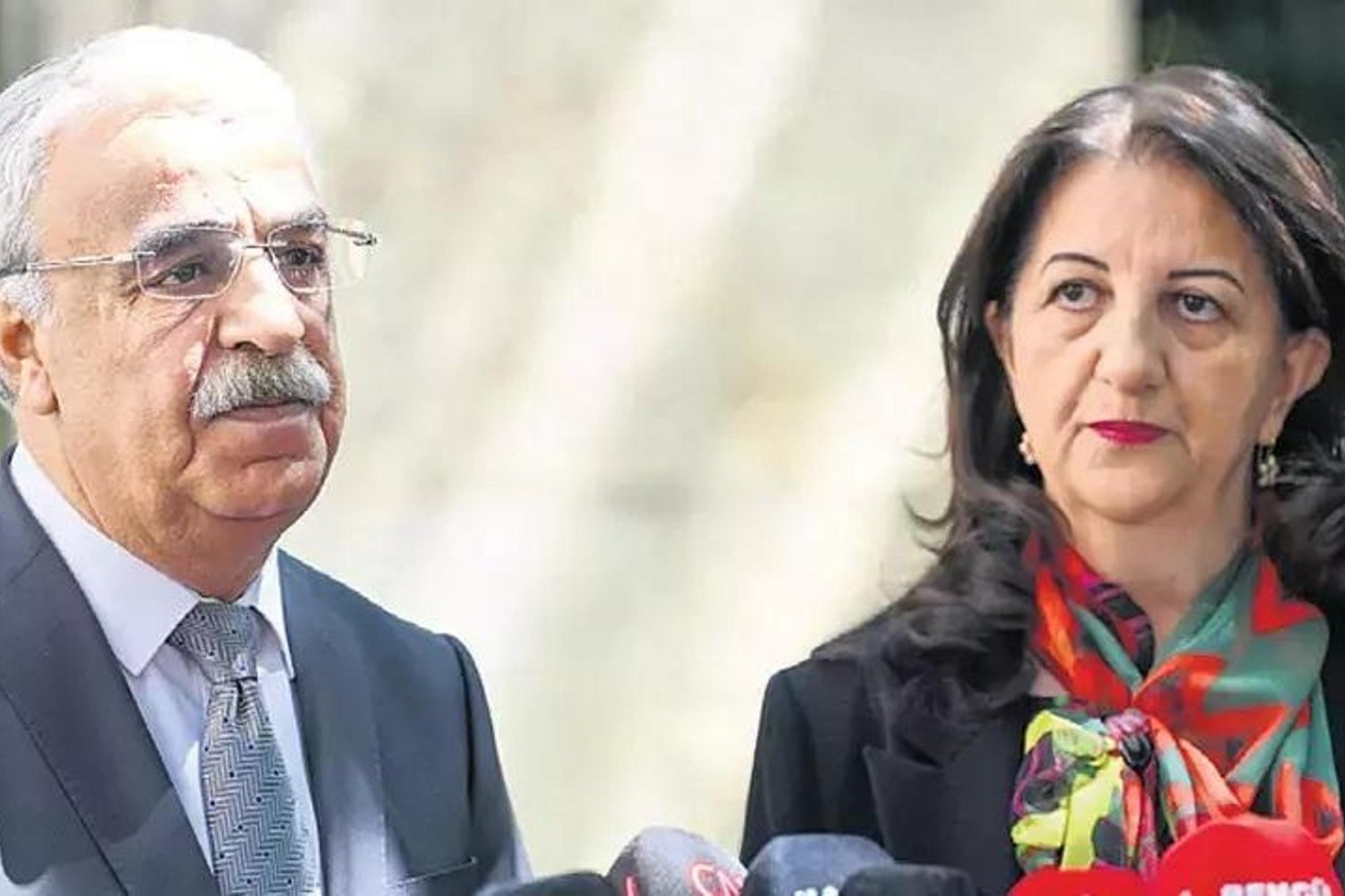 İmralı Heyeti Abdullah Öcalan ile Görüşmek Üzere Yola Çıkıyor