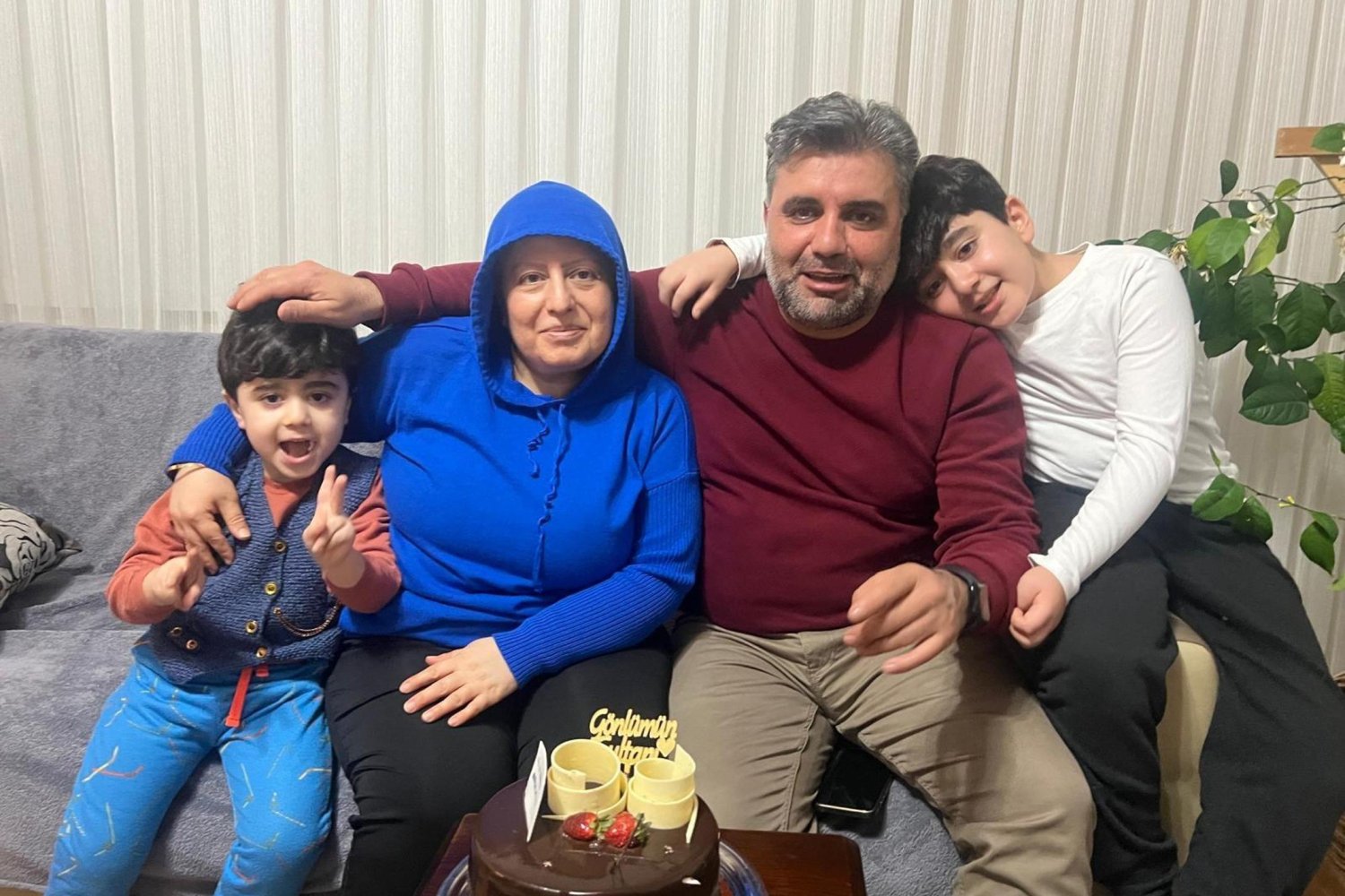 Malatya'da Deprem Sonrası Meme Kanseri Mücadelesini Kazanan Nebahat Oral: İlham Veren Hikaye