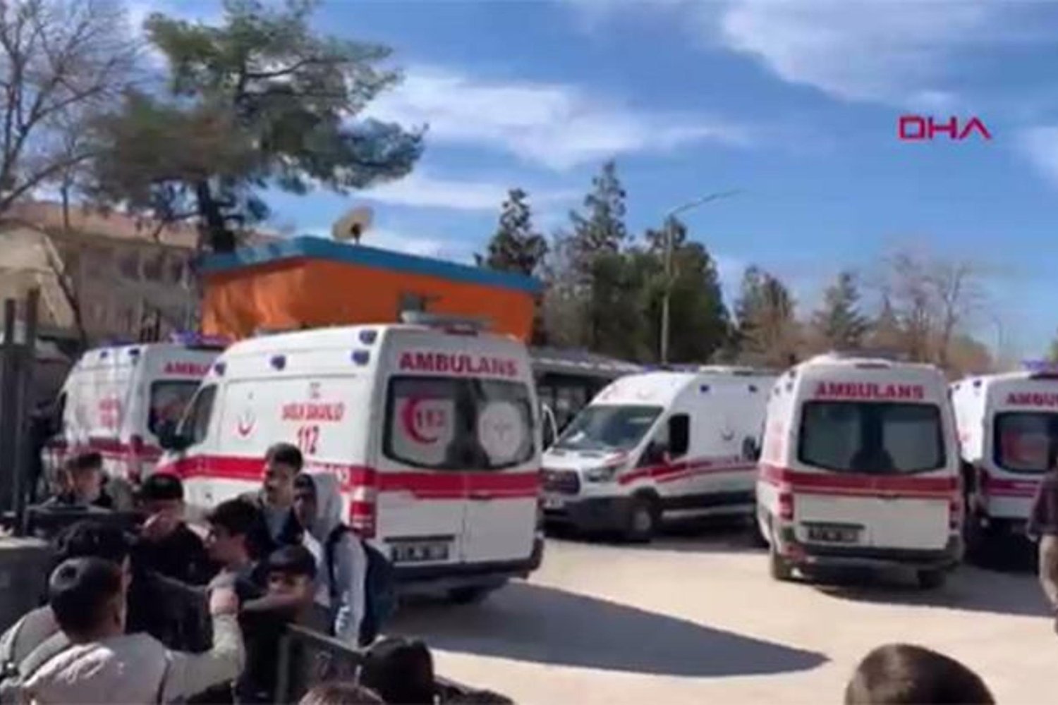 Magazin Dünyasında Şaşırtıcı Gelişme: Ünlü İsimler Yeni Projeleriyle Gündemde