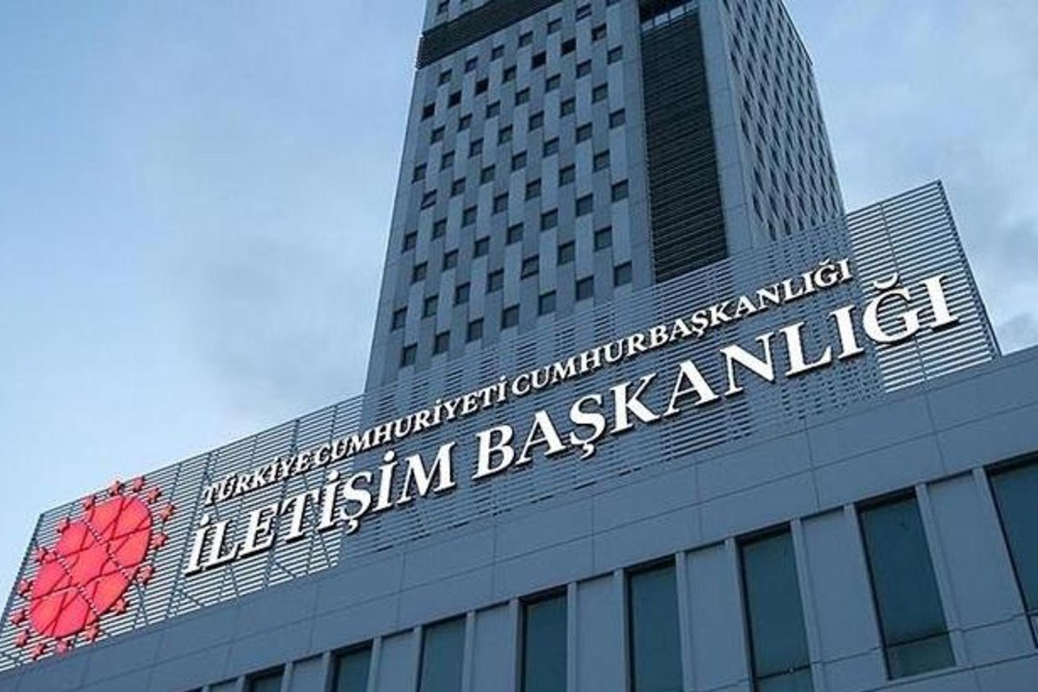 Sağlık Bakanlığı'ndan Diyarbakır Hastanesi Açıklaması: Ameliyat ve Platin Takılması Yalanı