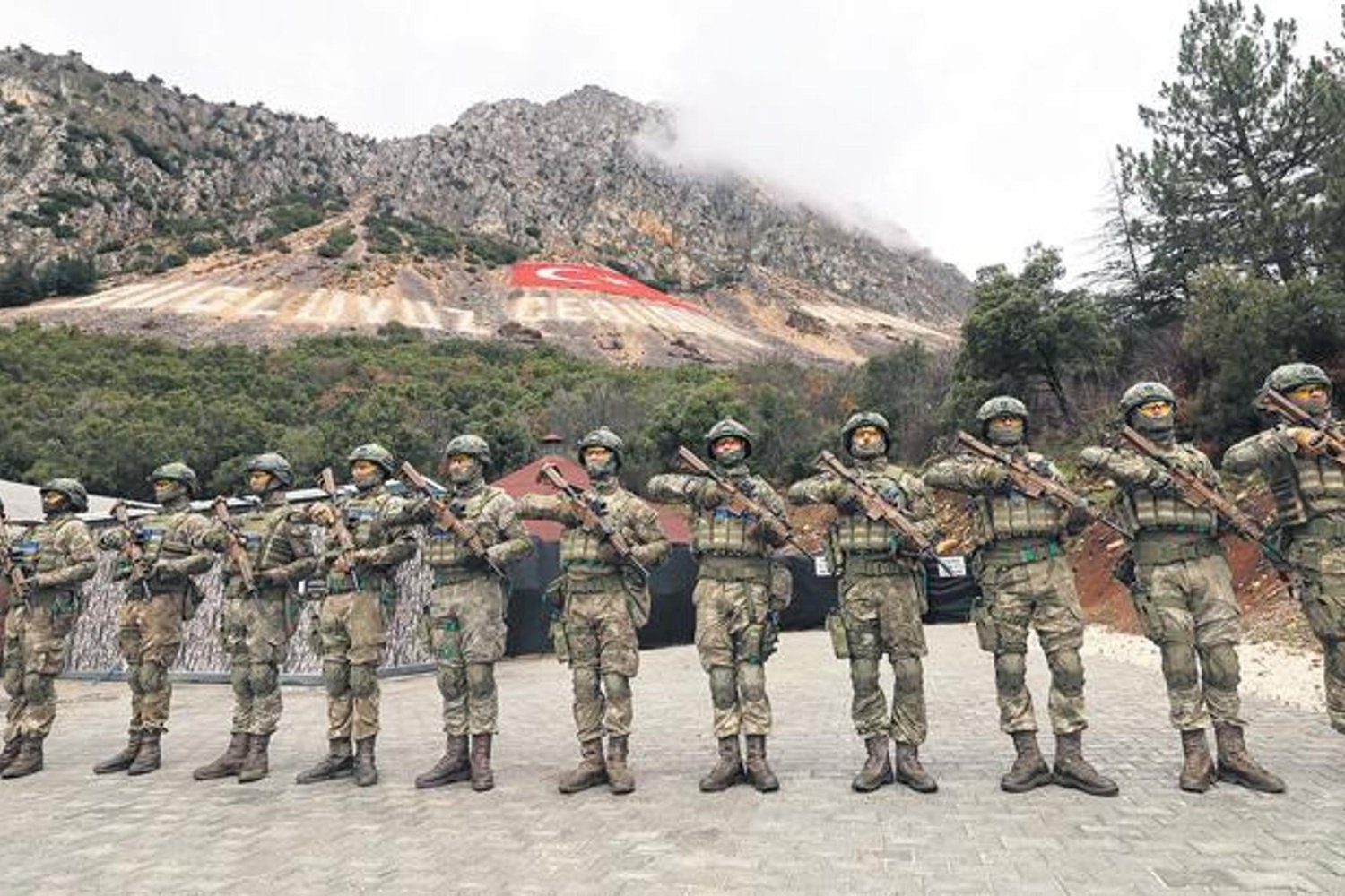 Komando Okulunun Sırrı: Eğirdir'de Güç, Cesaret ve Uzmanlık