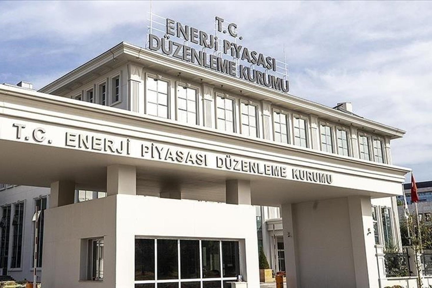 Enerji Piyasalarında Şeffaflık ve Piyasa Denetimi Artıyor
