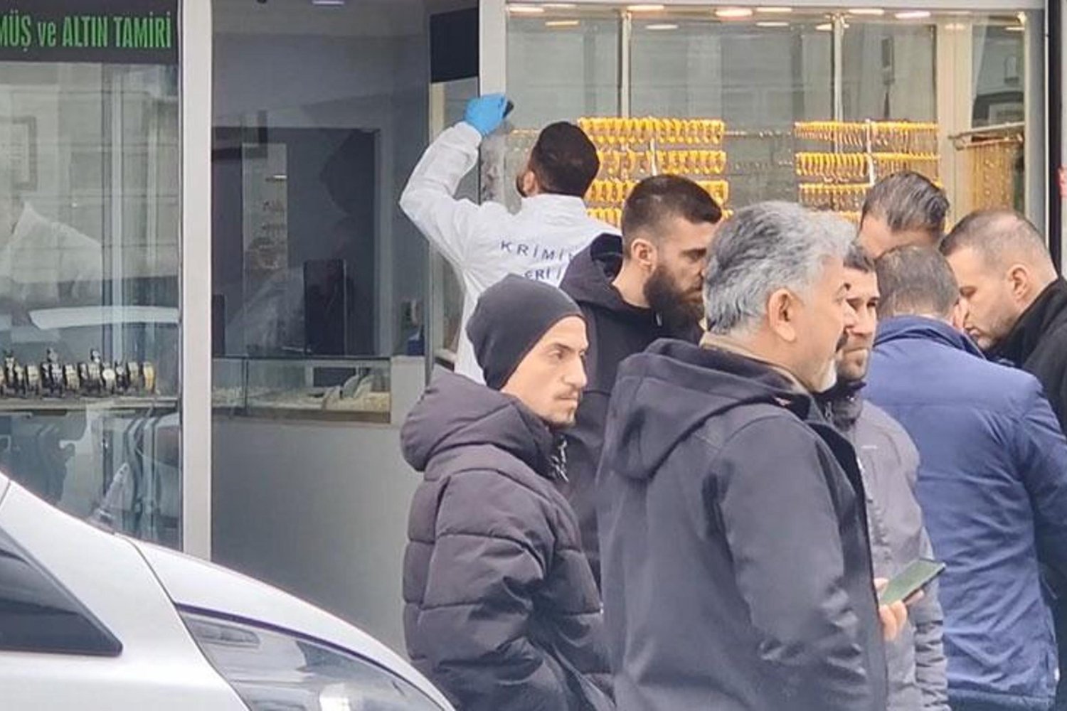 İstanbul'da Kuyumcu Soygunu Çığlıklarla Engellendi: Mustafa K. Yaralandı