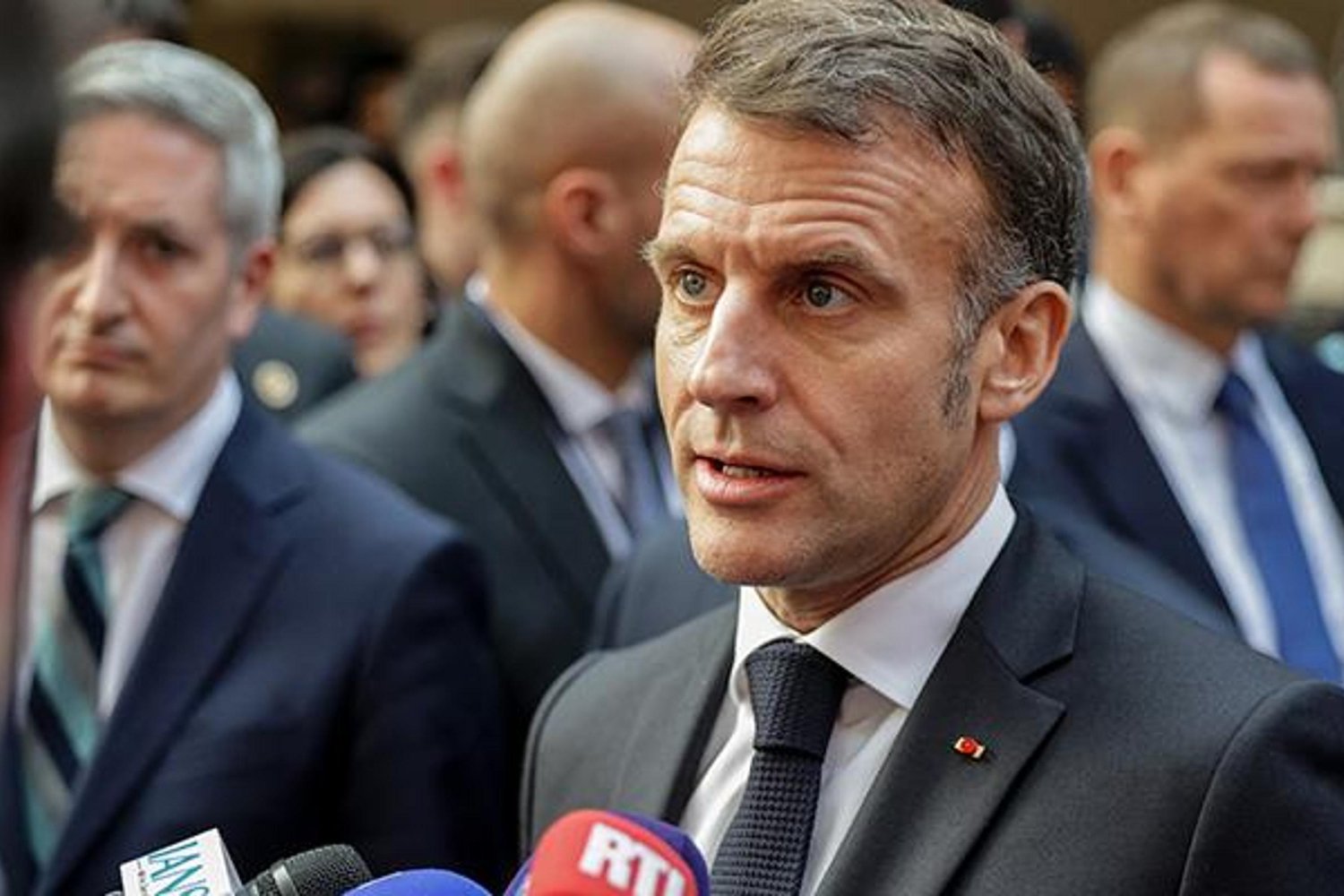 Emmanuel Macron Hindistan'da Z Kuşağı ve Öz Güven Üzerine Çarpıcı Açıklamalar