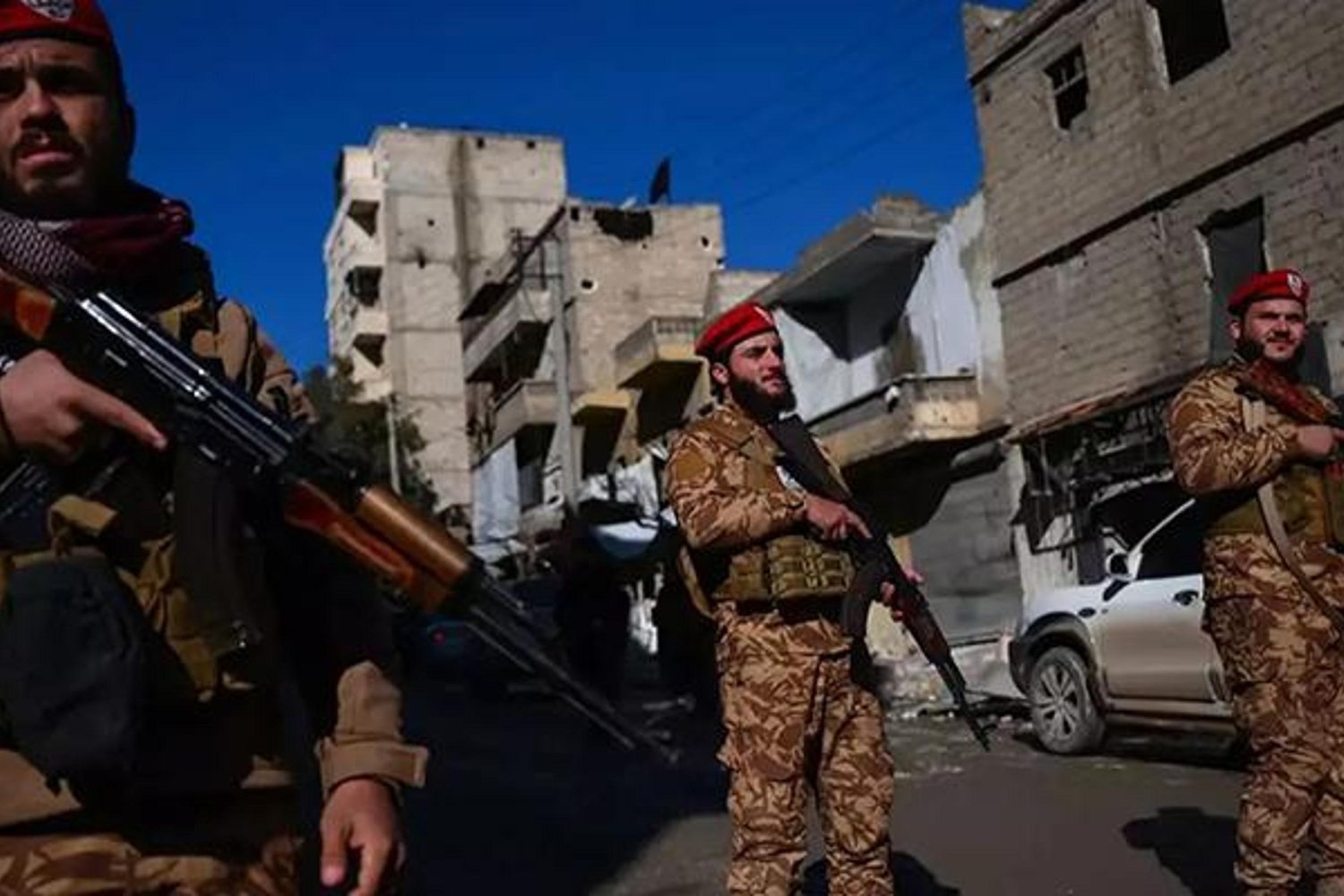 Fransa ve Suriye Diplomasisi: DEAŞ'la Mücadele ve Kürt Hakları Ön Planda