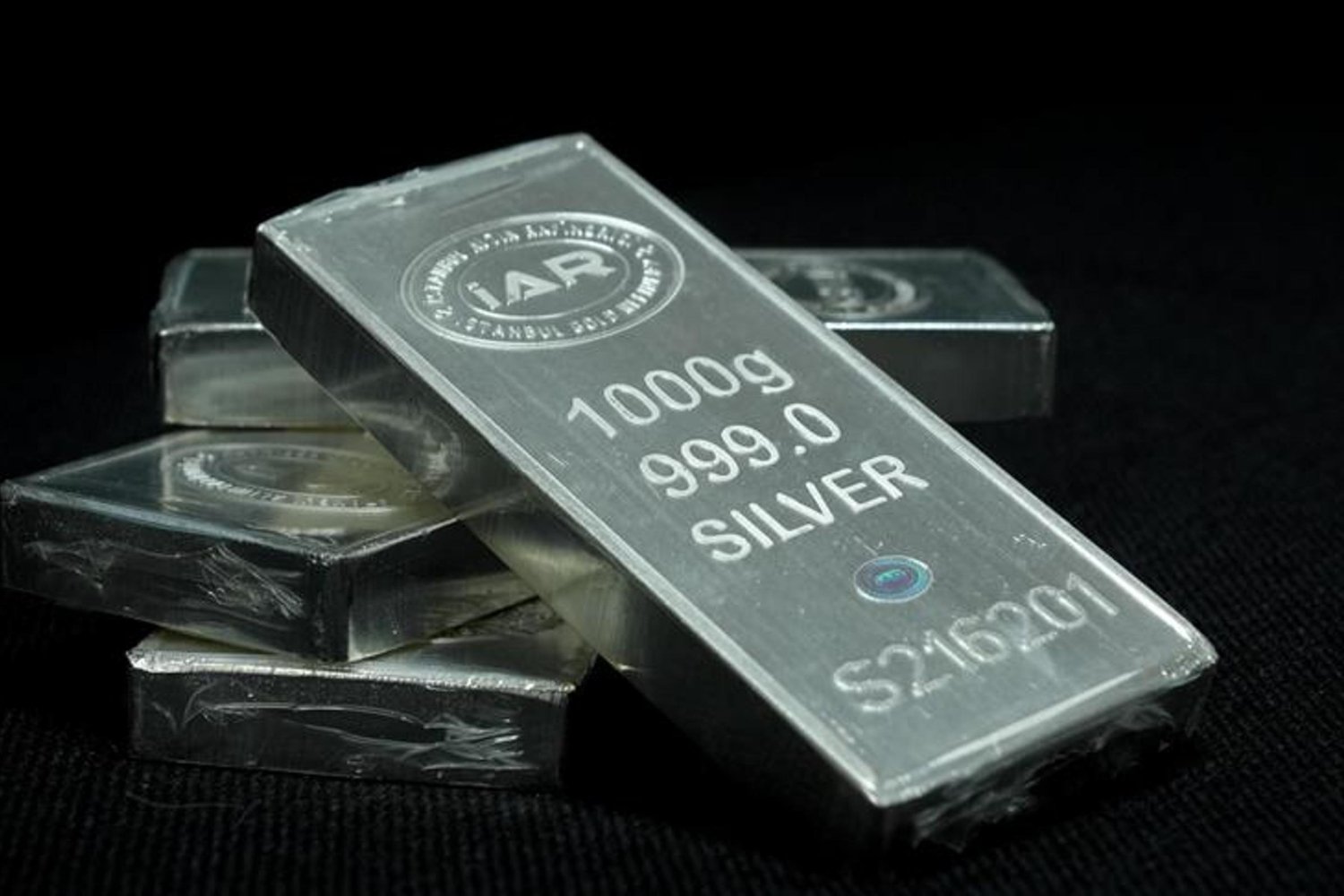 Altın ve Gümüş Fiyatlarındaki Sert Dalgalanma; Uzmanlar Nedenini Anlattı
