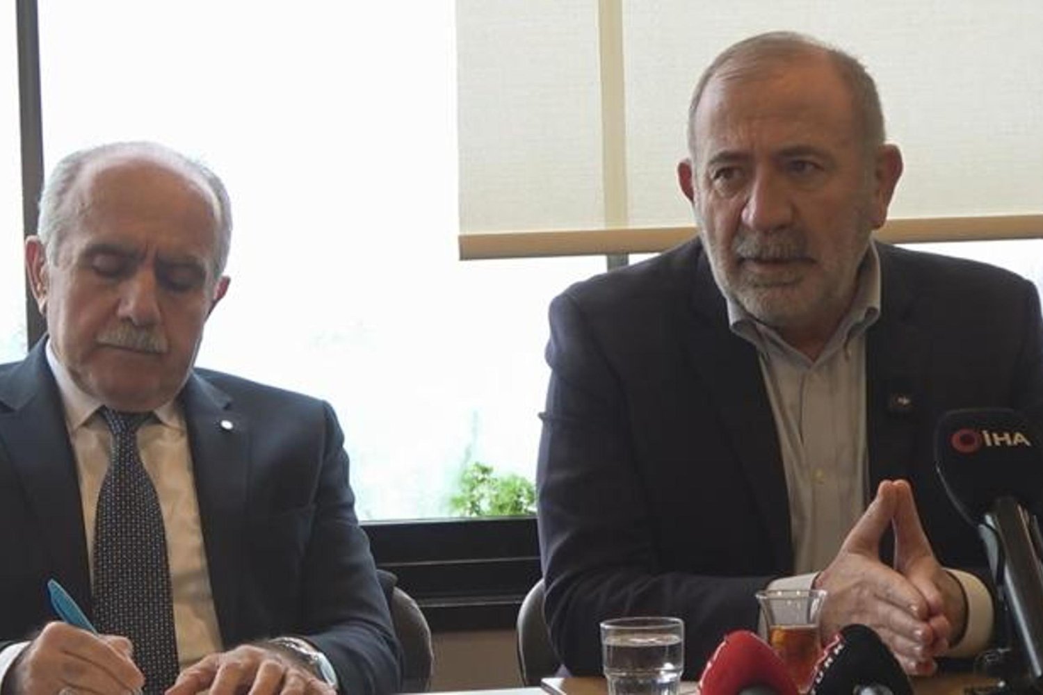 Gürsel Tekin'den Sert TBMM Sözleri: Siyasette Tutarlılık Çok Önemli