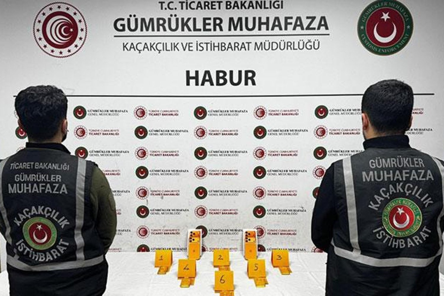 Türkiye'ye Gizlice Sokulmaya Çalışılan 41 Kg Altın Ele Geçirildi