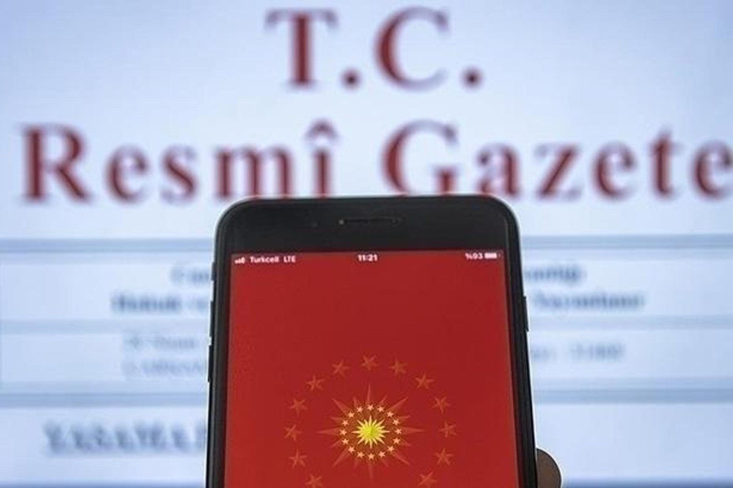 Adalet Bakanlığı'nda Yüksek Atama: Bakan Yardımcıları ve Valiler Görevde