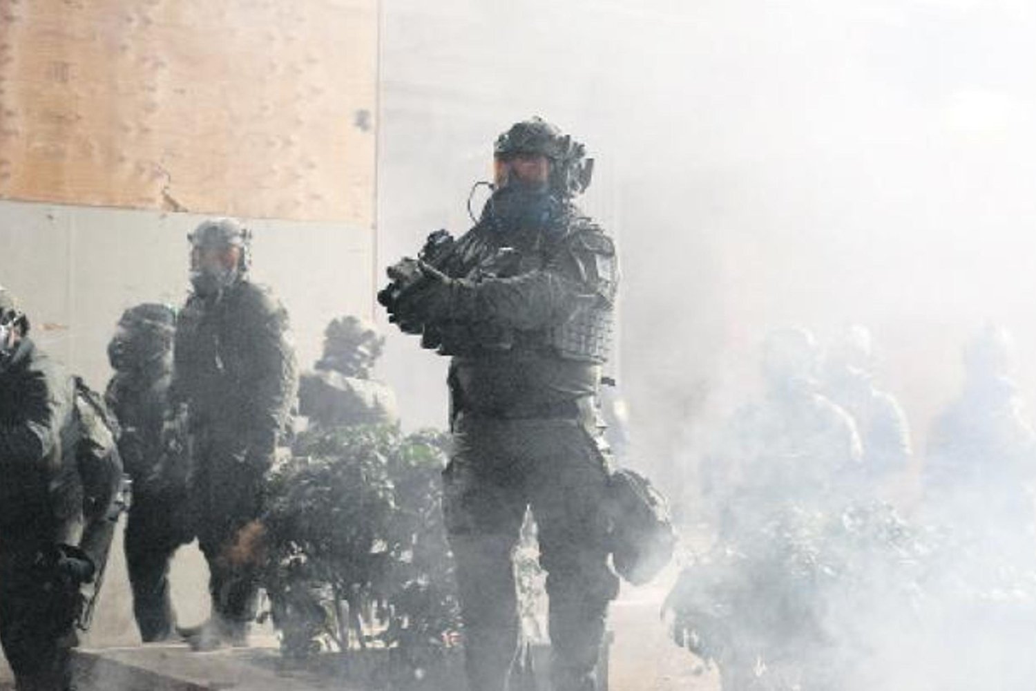 Göçmenlik Operasyonu Sonrası ICE Görevlileri Hakkında Şok İddia