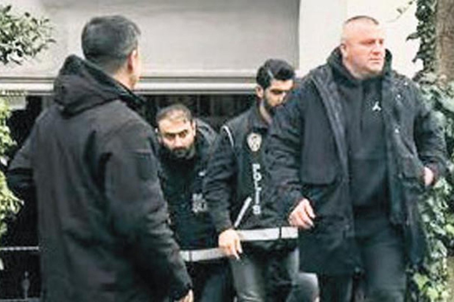 Rüşvet Operasyonunda Şok Gözaltı: Kamburoğlu Adliyeye Sevk Ediliyor