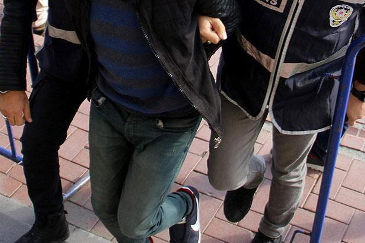 İstanbul ve Kocaeli'nde FETÖ Operasyonu: 94 Şüpheli Gözaltında!