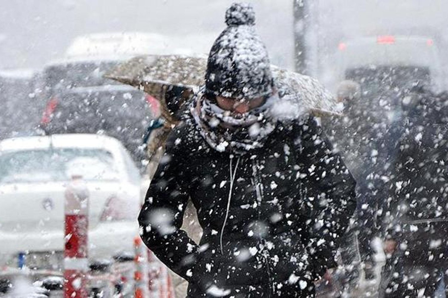 İstanbulda Hava Durumu Düşüşe Geçiyor! Yoğun Yağış ve Kuvvetli Rüzgar Uyarısı