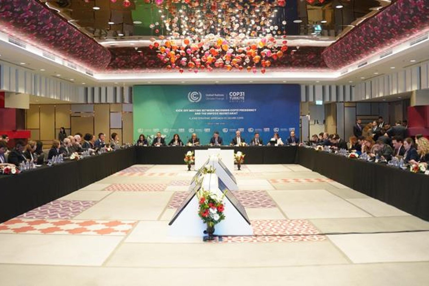 COP31 Türkiye Dünyanın Klima Zirvesi Antalya'da Başladı