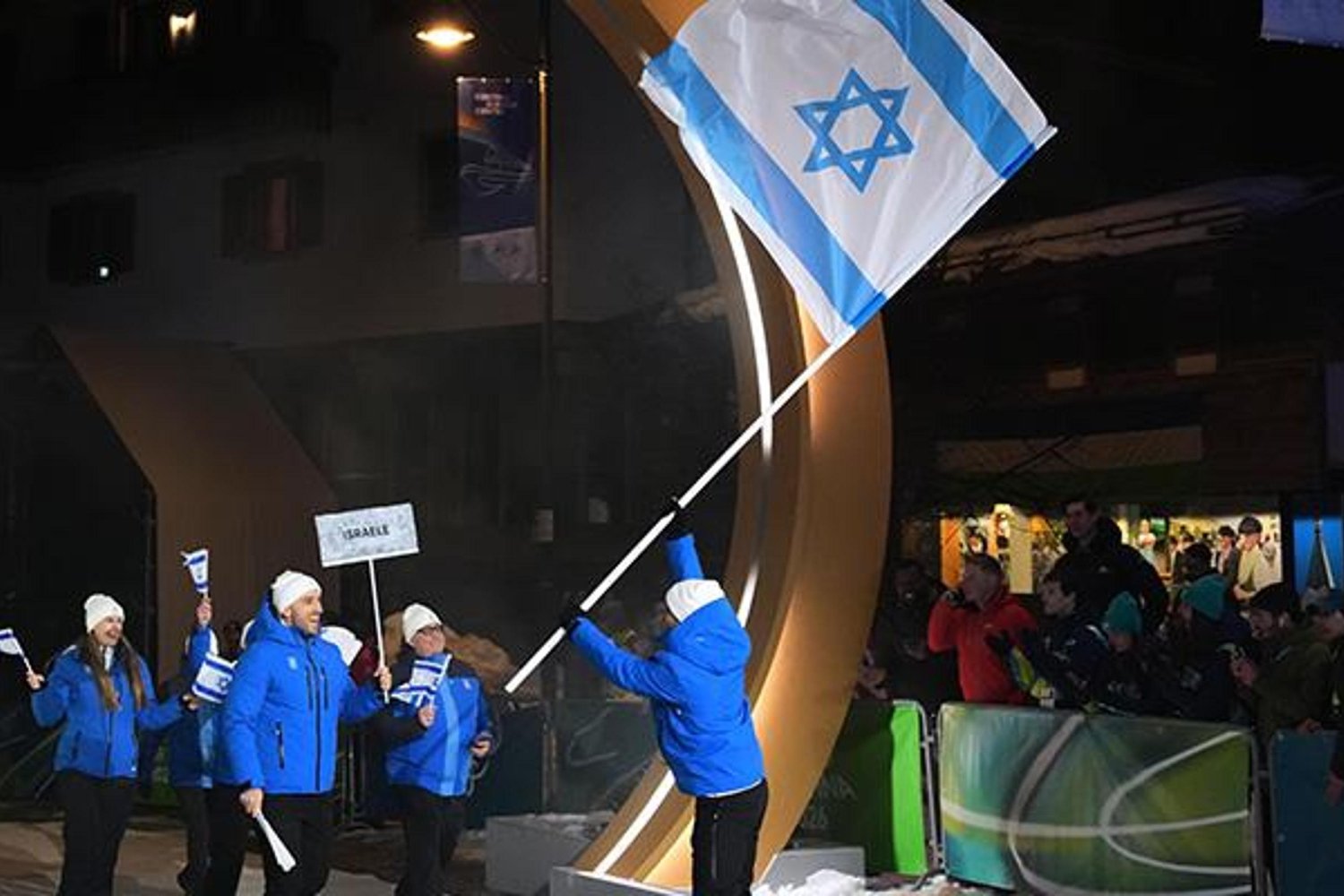 Milano-Cortina 2026 Kış Olimpiyatları Açılışı Büyük Protestolarla Başladı