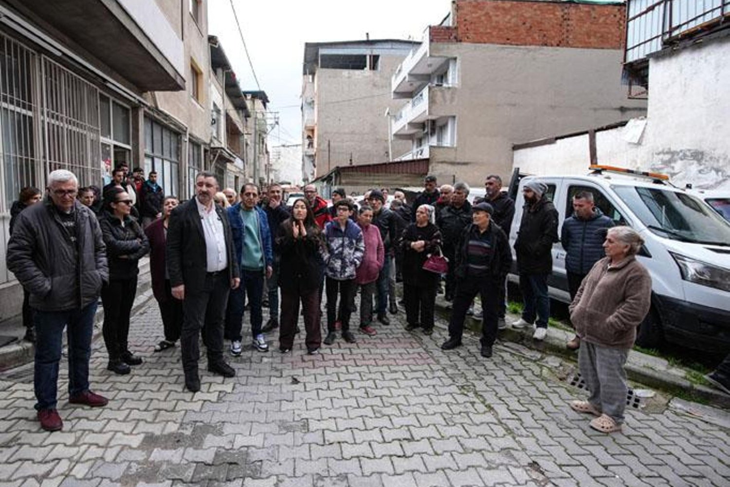İzmir BucaOnat Tüneli Nedeniyle Evleri Hasar Gören Mahallede Güncel Durum