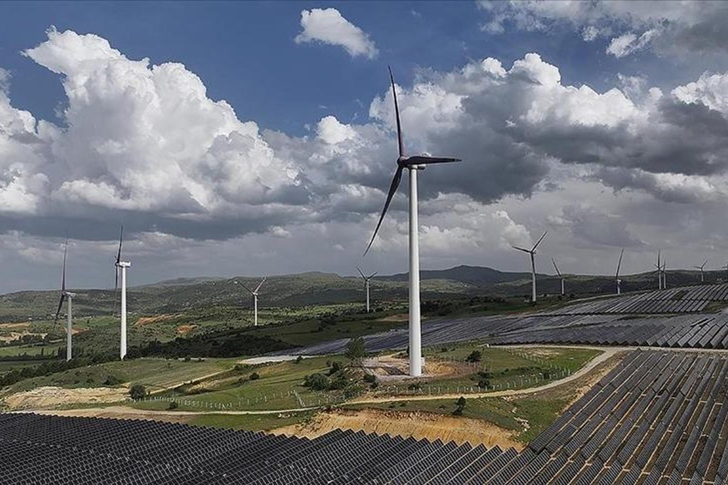 Küresel Rüzgar Enerjisi 2025'te 150 GW'yi Aşıyor! Gözler Asya-Pasifik'te