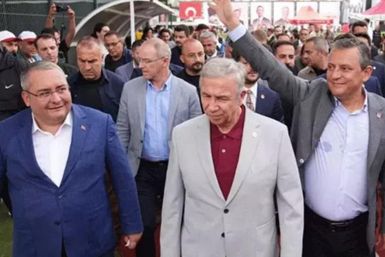 Başkan Özarslan'dan Özgür Özel'e Sert Tepki: Yalan ve Hakaretleri Kamuoyu Duydu