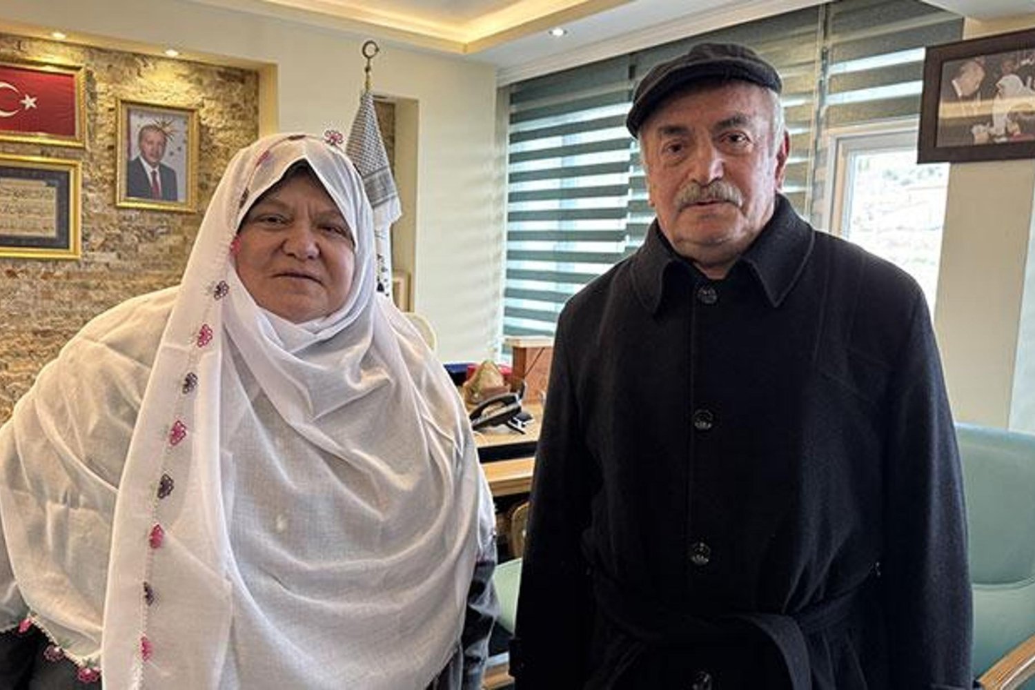 Eskişehir Mihalgazi Belediye Başkanı Zeynep Güneş'e Öğretmeninden Destek Ziyareti