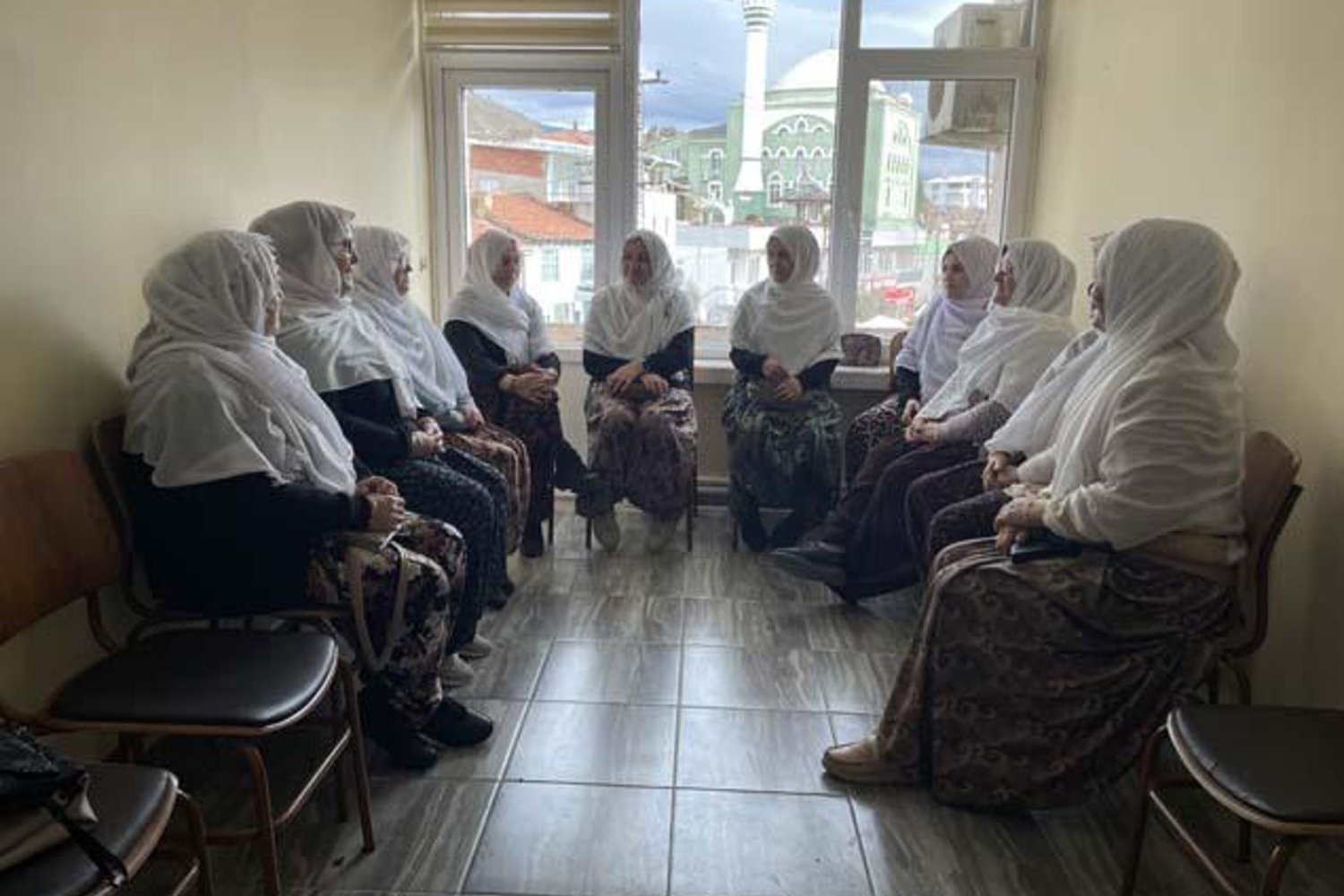 Eskişehirli Kadınlardan Cumhurbaşkanı Erdoğan'a Destek: Yöresel Kıyafetler Güç Veriyor