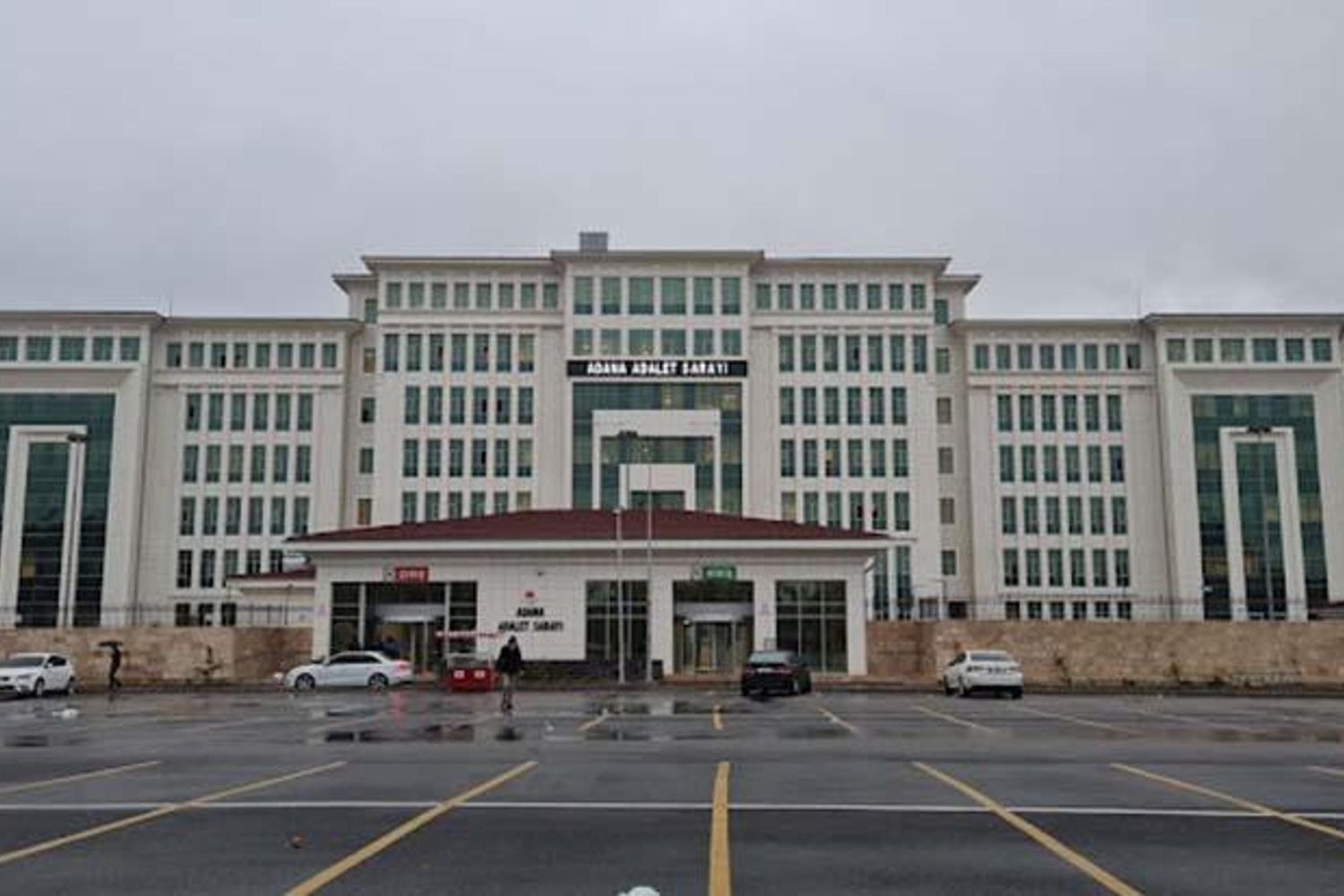 Adana'da Uyuşturucu Operasyonu: 18 Yıl Hapis ve 600 Bin Lira Ceza