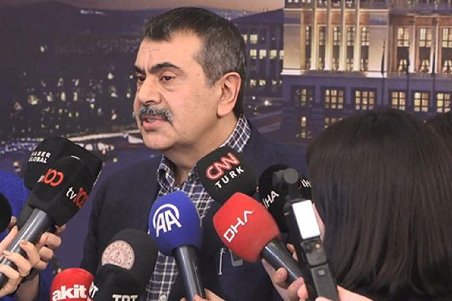 Milli Eğitim Bakanı Yusuf Tekin'den Ramazan Mesajı ve Okullarda Ramazan Coşkusu