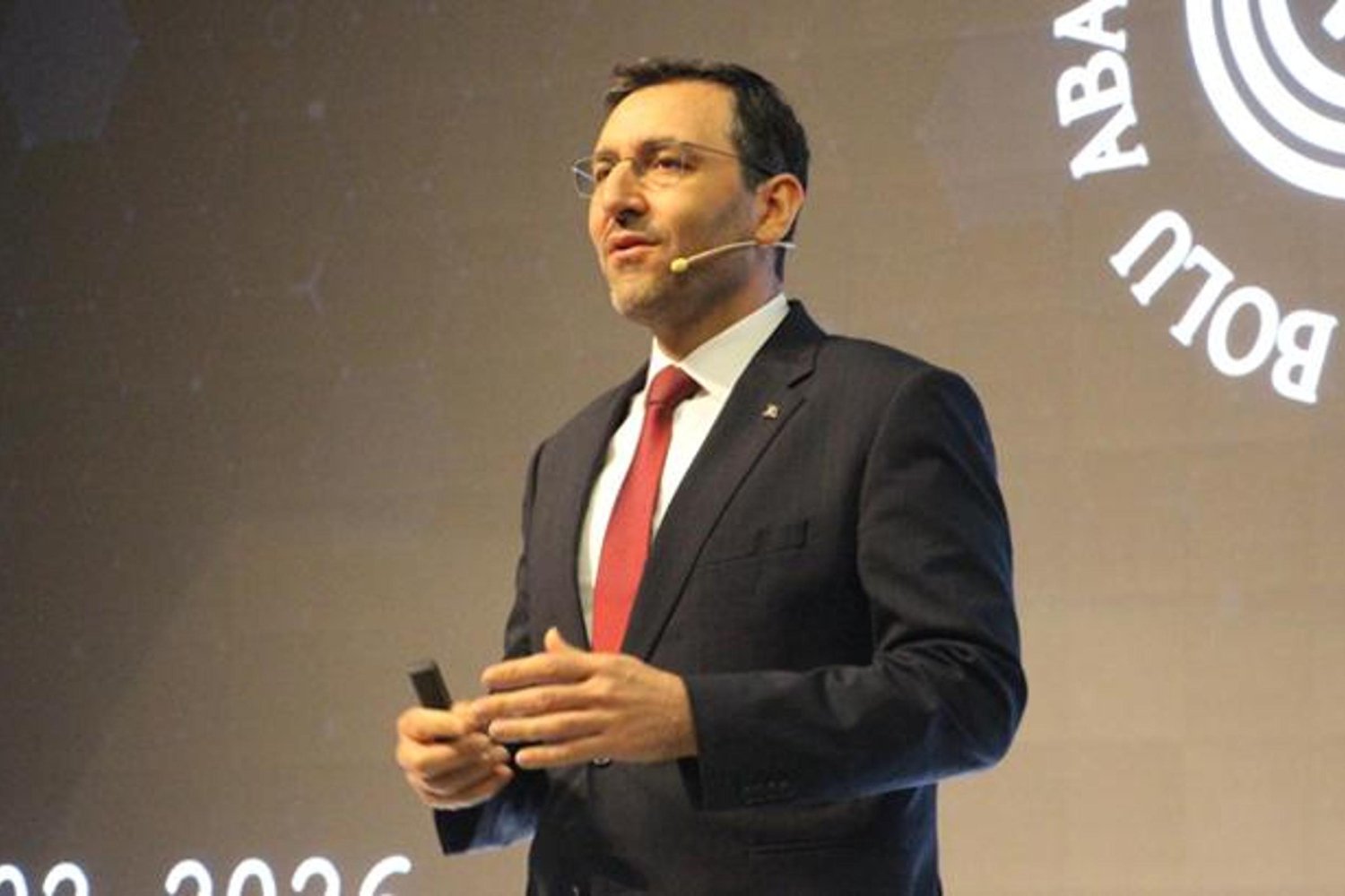 Bolu'da Savunma Sanayi İş Birliği: Roketsan ve İzzet Baysal Üniversitesi Stratejik Anlaşma