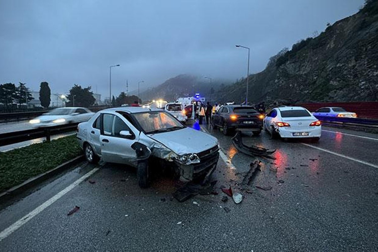 Samsun-Ordu Karayolunda Zincirleme Kaza Şoke Etti: 2 Yaralı
