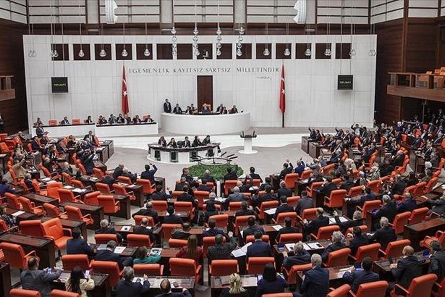 Barış Sürecinde Kritik Adımlar ve Yeni Mesajlar Gündemde