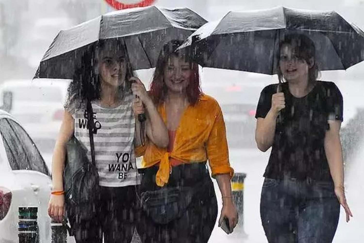 Meteoroloji Uyarıyor: Kuvvetli Yağışlar ve Fırtına Geliyor! Güvenli Önlemlerle Hazırlık Yapın