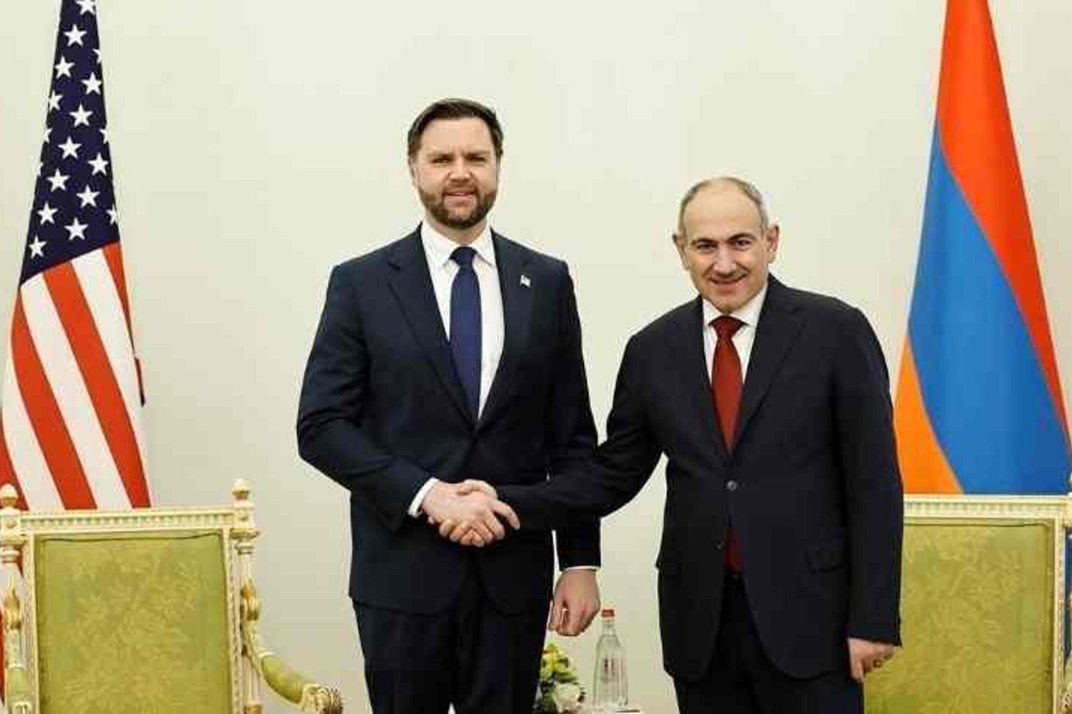 İşte Ermenistan ve Azerbaycan'ı Barıştıran Tarihi Anlaşma Detayları