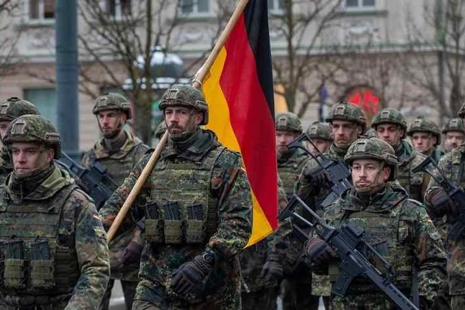 Almanya Yapay Zeka Destekli Kamikaze Dronları Satın Alıyor!