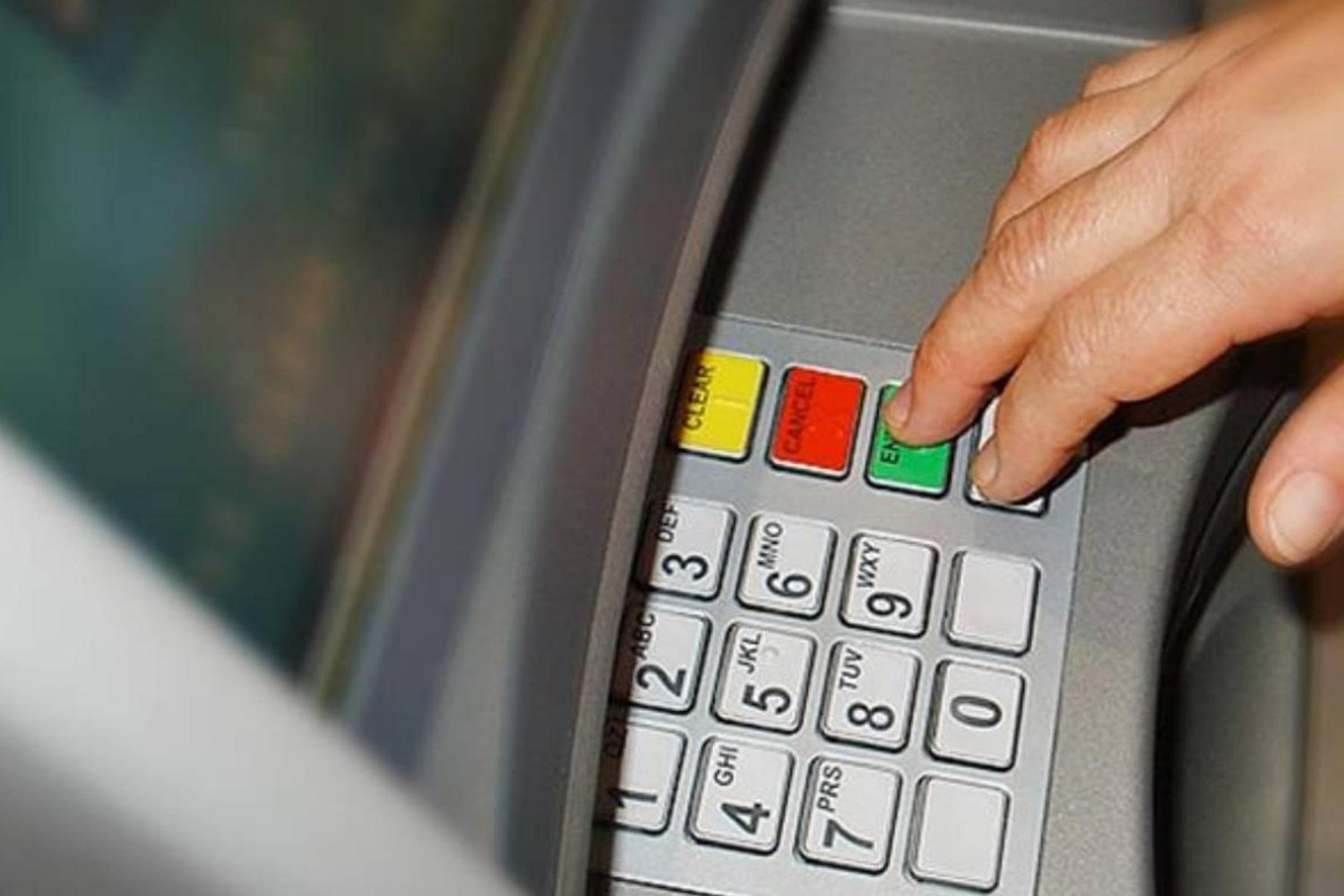 Almanya'da Emekli Maaşı Dolandırıcılığı Şüphelisi, Doğum Günü Ziyaretiyle Gün Yüzüne Çıktı