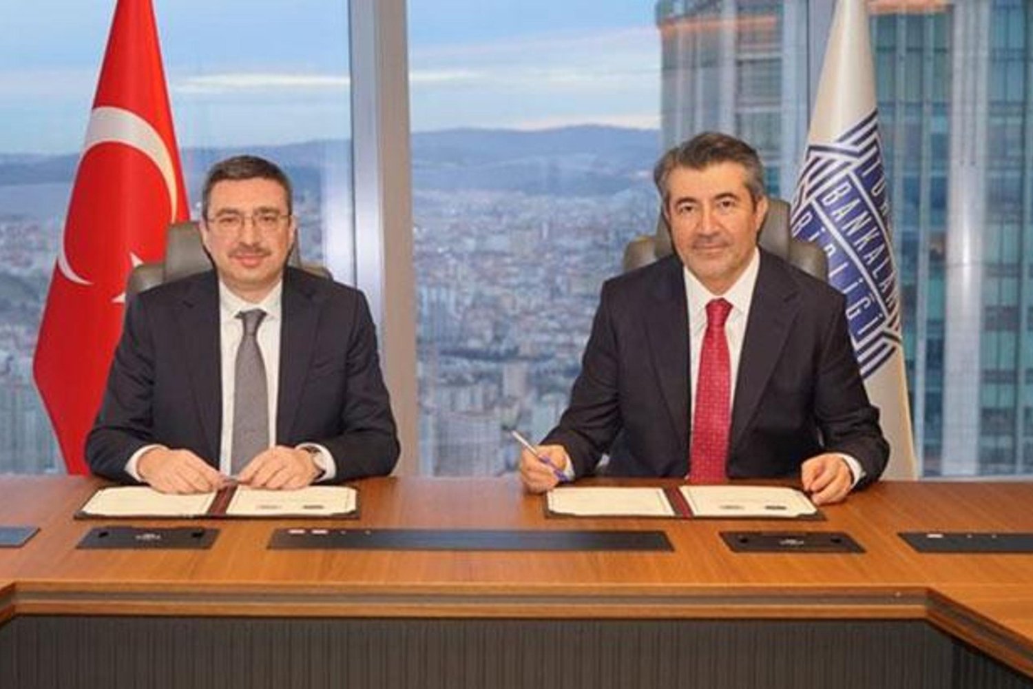 Finansal Okuryazar Eğitim İş Birliğiyle Türkiye'nin Güçlü Adımlar Atıyor