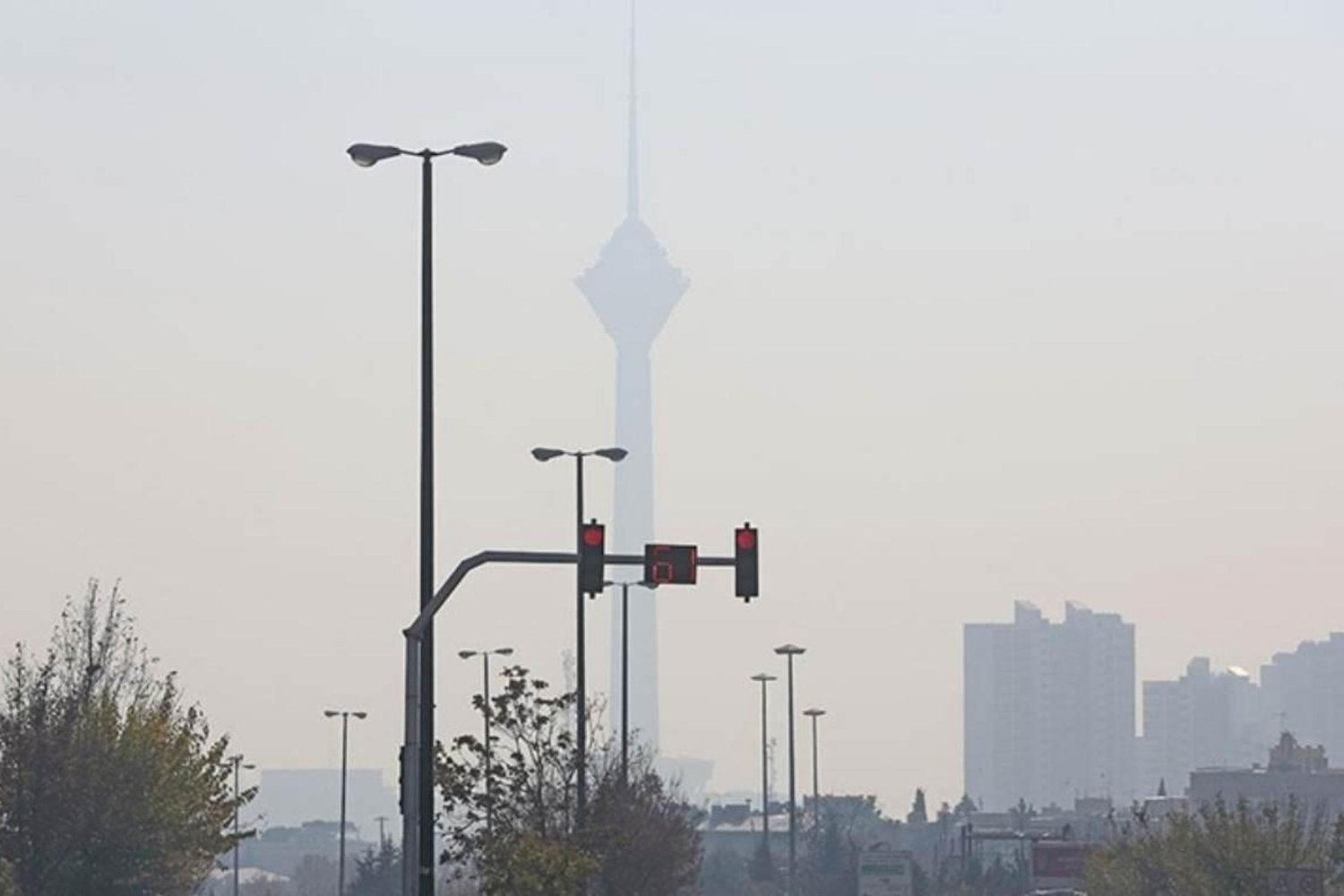 ABD-İsrail-İran Savaşı Başladı: Tahran ve Tel Aviv'e Saldırılar Artıyor!