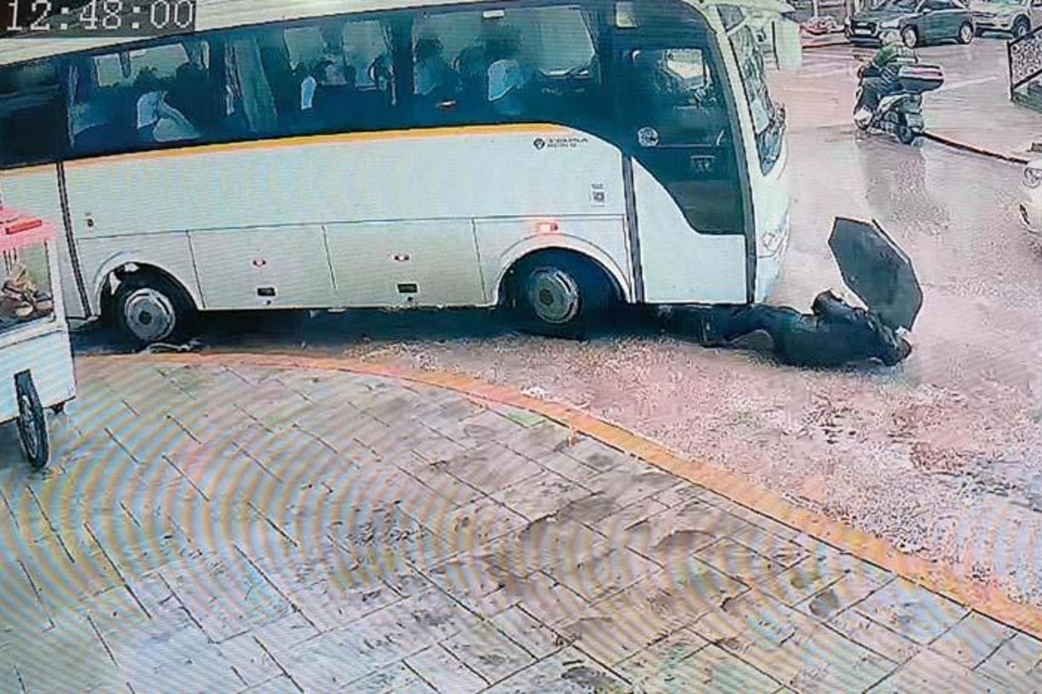 Edirne Keşan'da Minibüs Çarpması: Kadın Kazayı Yara Almadan Atlattı