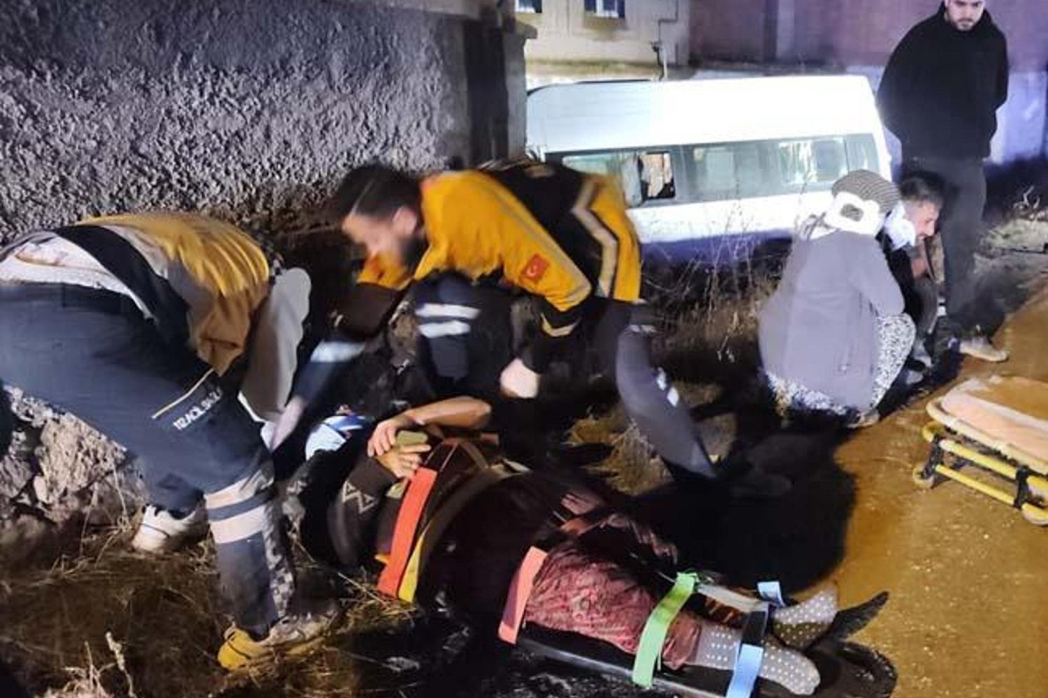 Niğde’de Buzlanma Nedeniyle Meydana Gelen Trafik Kazasında 14 Yaralı