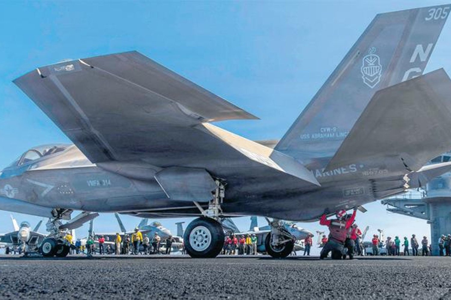 ABD’den Orta Doğu’ya Devaskire Askeri Sevkiyat ve İran’a Hava Harekatı İhtimali Gün ışığına çıktı