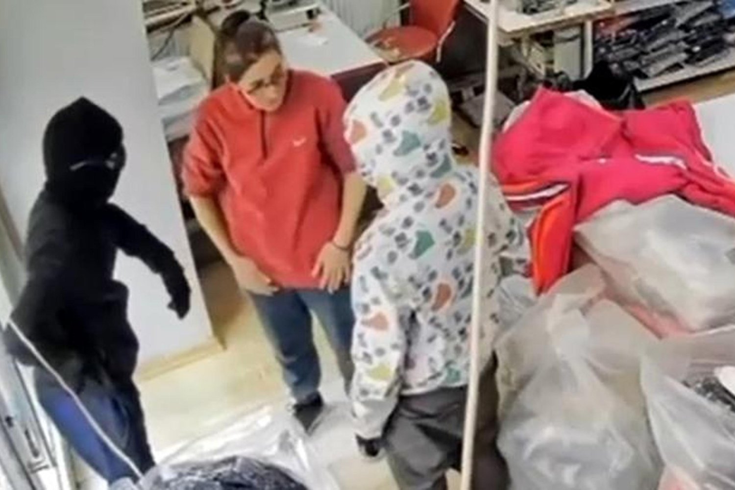 Tekirdağ'da Gaspetmeye Çalışan Maskeli Şüphelilere Sert Darbe: Birini Yakaladılar, Diğeri Serbest Bırakıldı