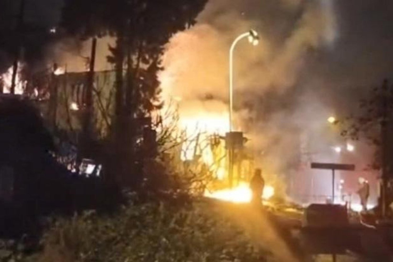 İcadiye Mahallesi'nde Yangın: Binada Kimse Yoktu, Neden Çıkıp Çıkmadığı Araştırılıyor