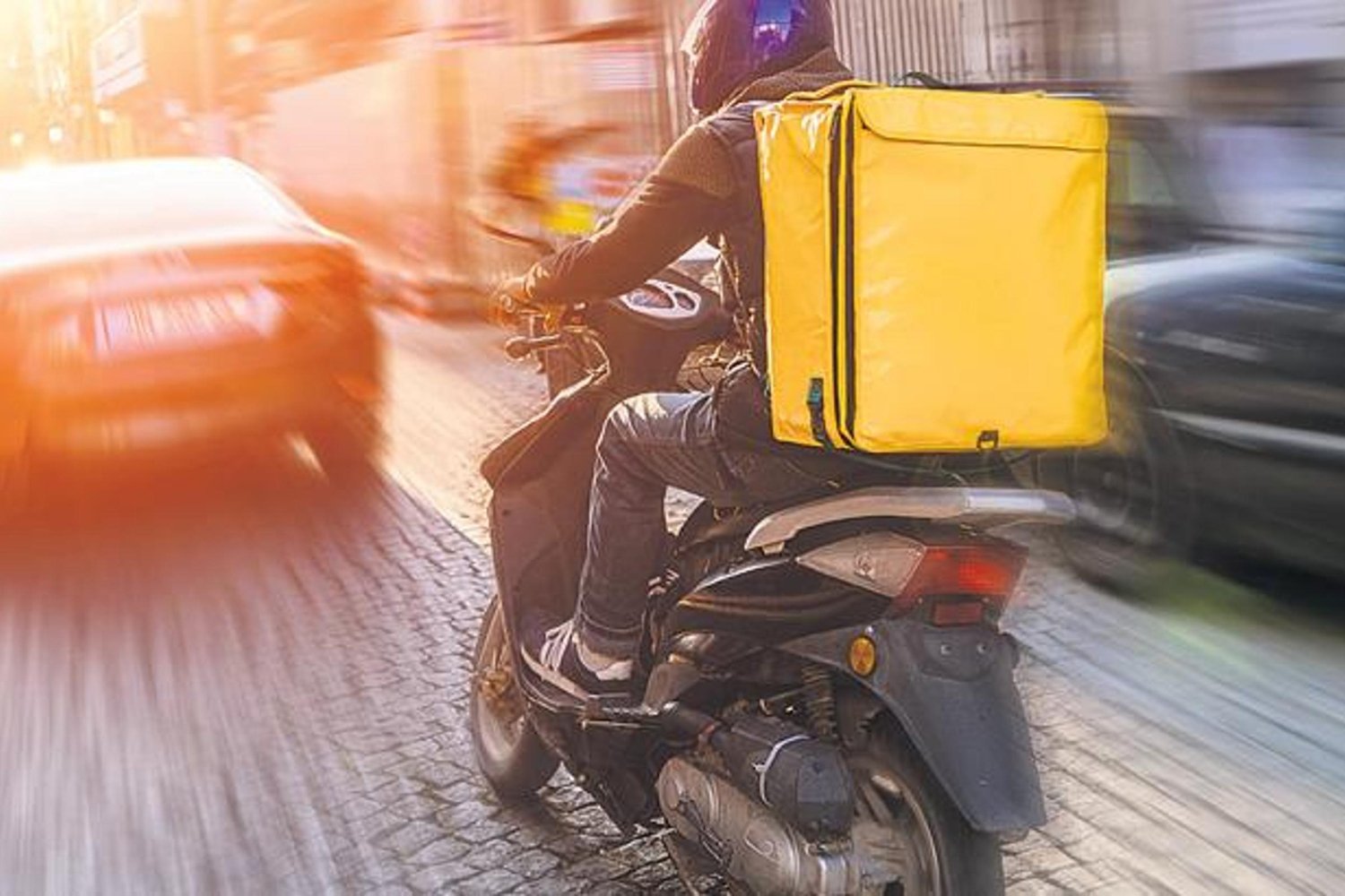 Yasa Dışı Bahis ve Kumar Sisteminde Diken üstünde, Para Yüksekliği Motokuryelerle Taşınıyor