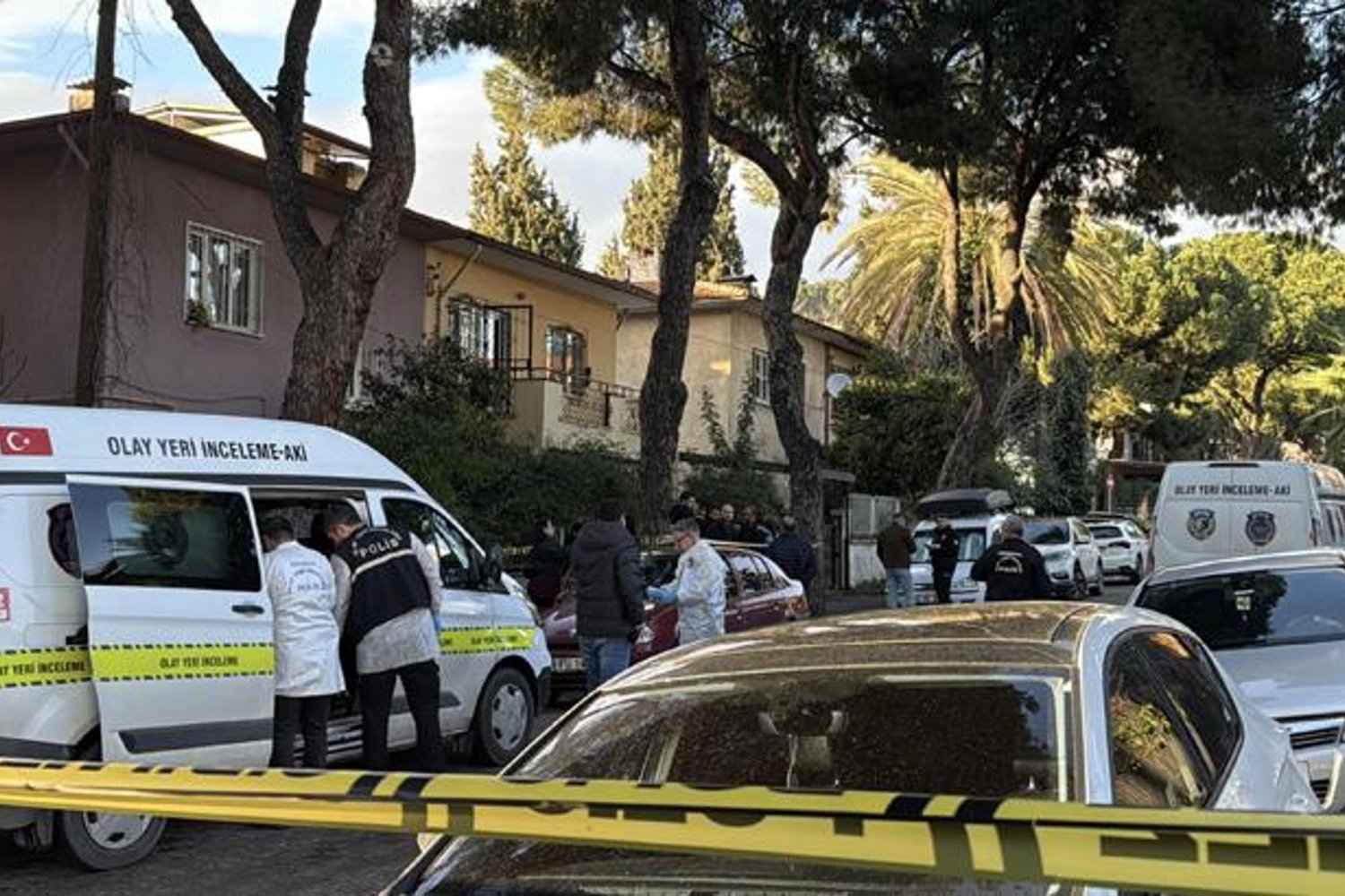 Aydın'da Şok Ölüm! Çiftin Vücutlarında Kesik İzleri Dikkat Çekti