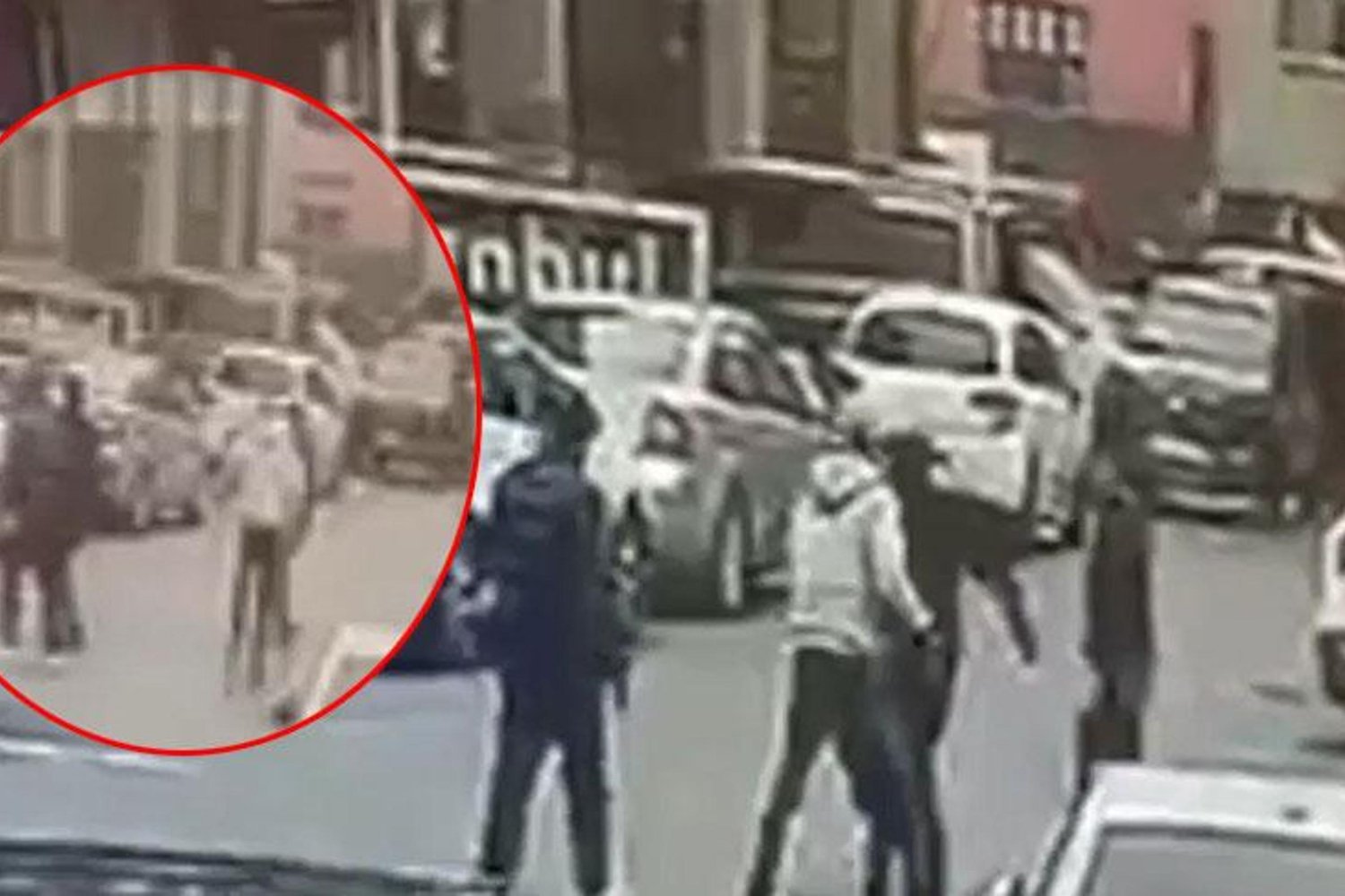 Güngören'de 1.7 Milyon Liralık Gasp Şoku Güvenlik Kamerasına Yansıdı