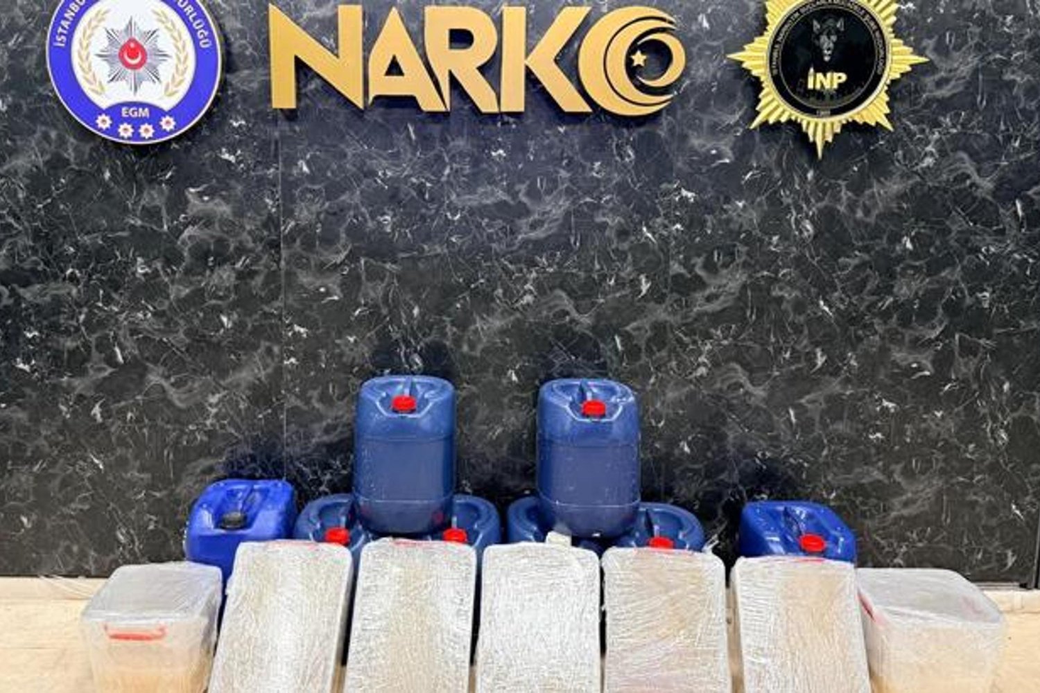 İstanbul'da Büyük Uyuşturucu Operasyonu: 284 Kilo Uyuşturucu Ele Geçirildi!