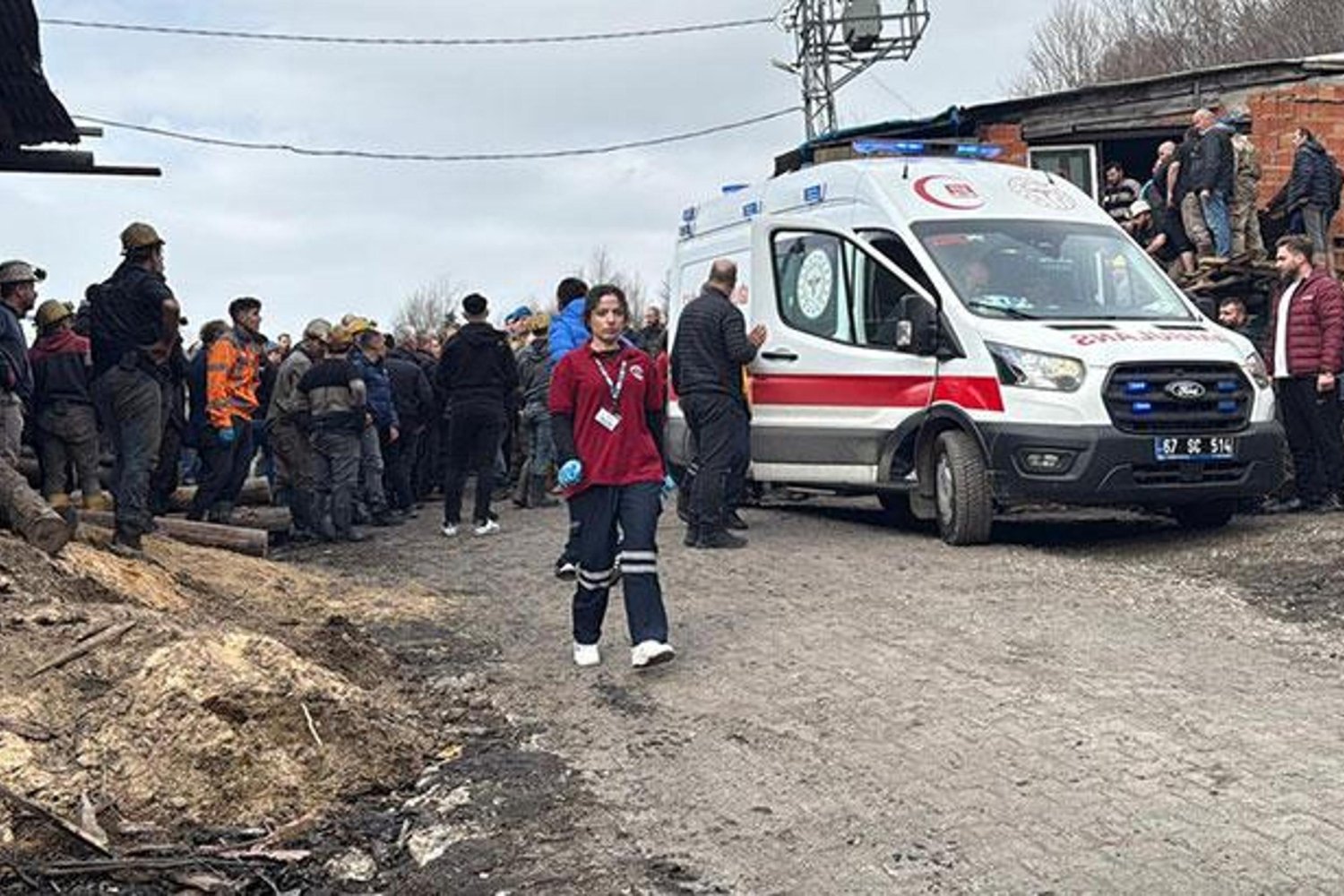 Zonguldak'ta Maden Kazası: 2 İşçi Hayatını Kaybetti, 1 İşçi Kurtarıldı!