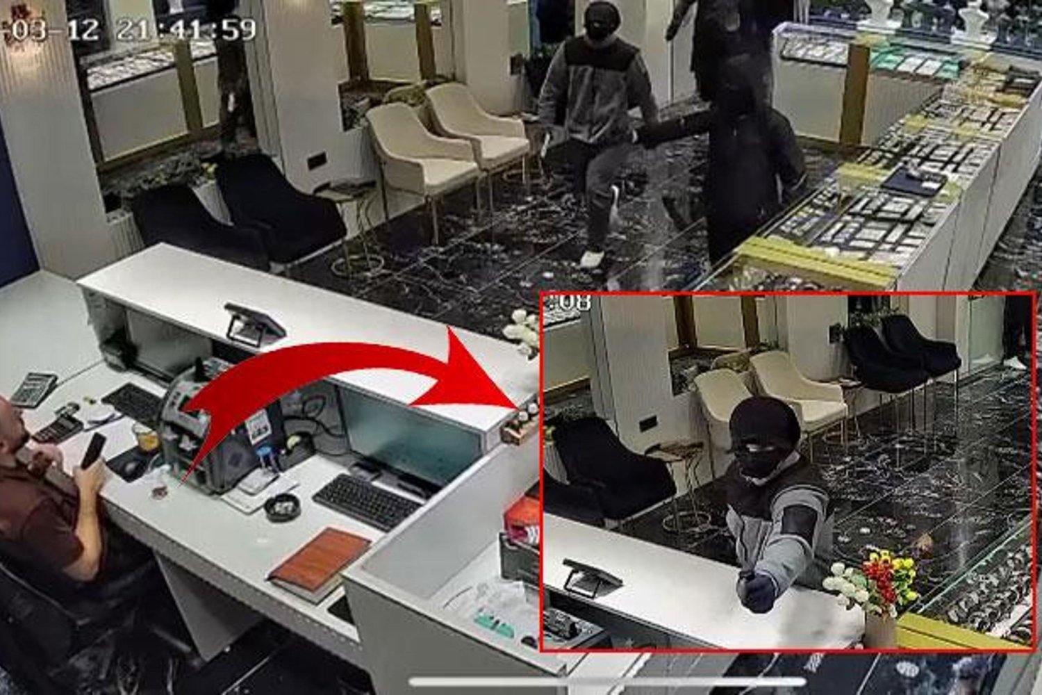 Kuyumcu Soygunu Kamerada: Maskeli Hırsızlar Altınları Çaldı!