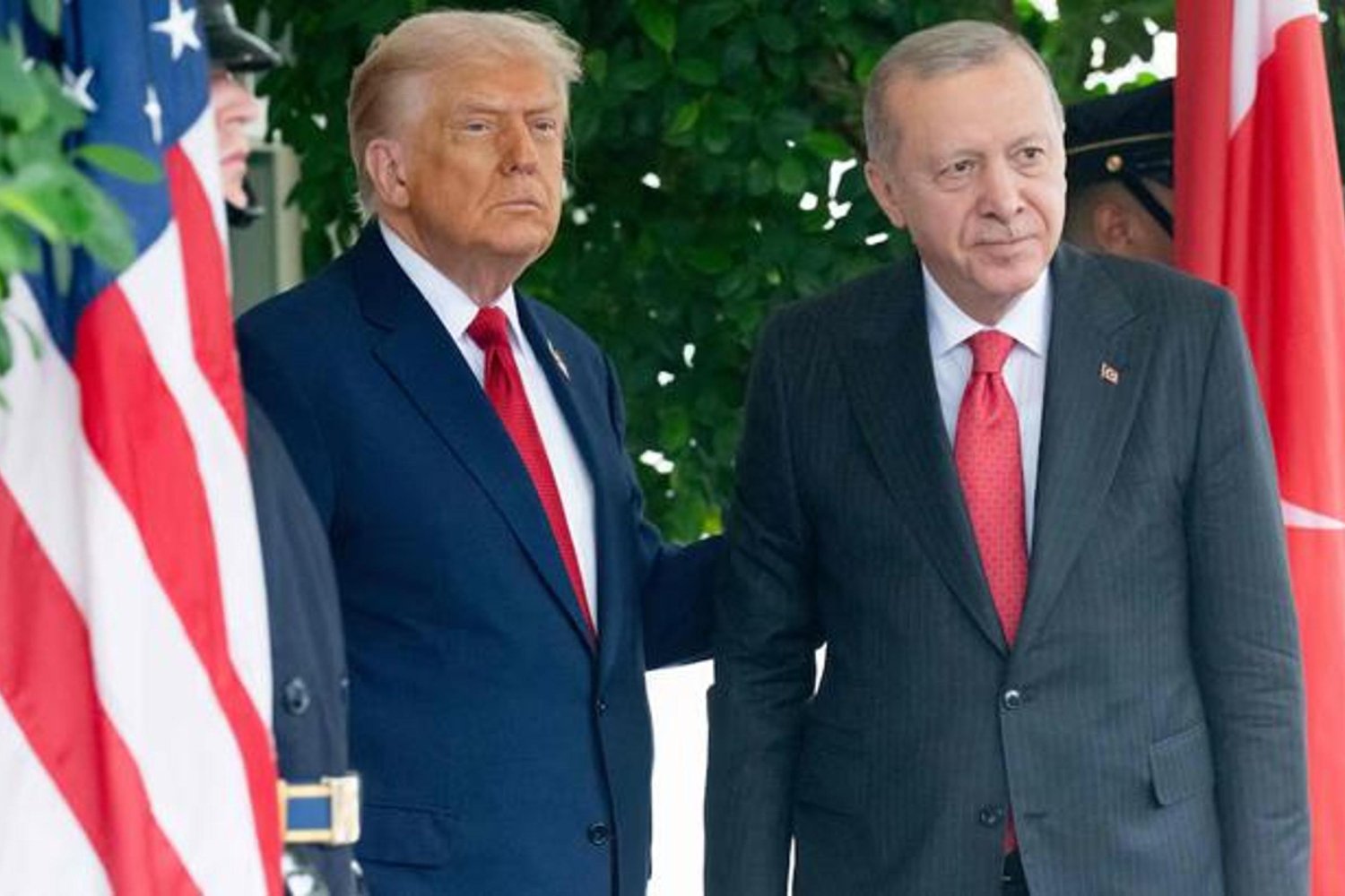 Trump’tan İran ve Orta Doğu Açıklaması: Türkiye’yi Öven, NATO’yu Eleştiren Duruş!