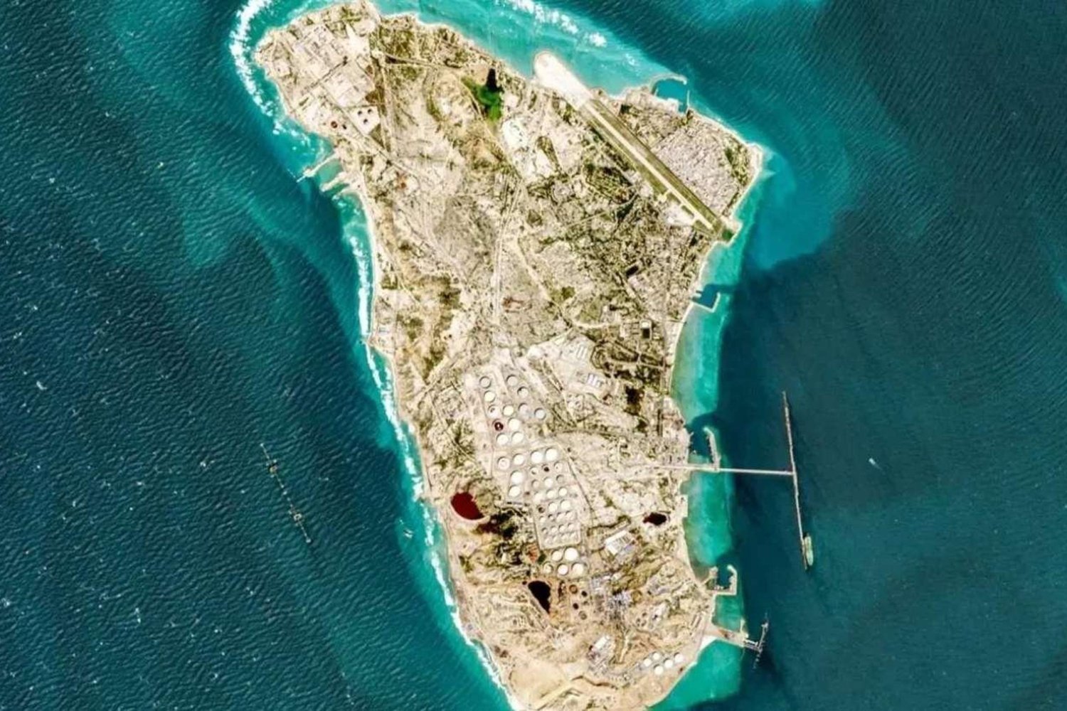 Küresel Enerji Krizi: Hark Adası'ndan Petrol Sevkiyatı Sürerken ABD ve İran Savaşı Devam Ediyor