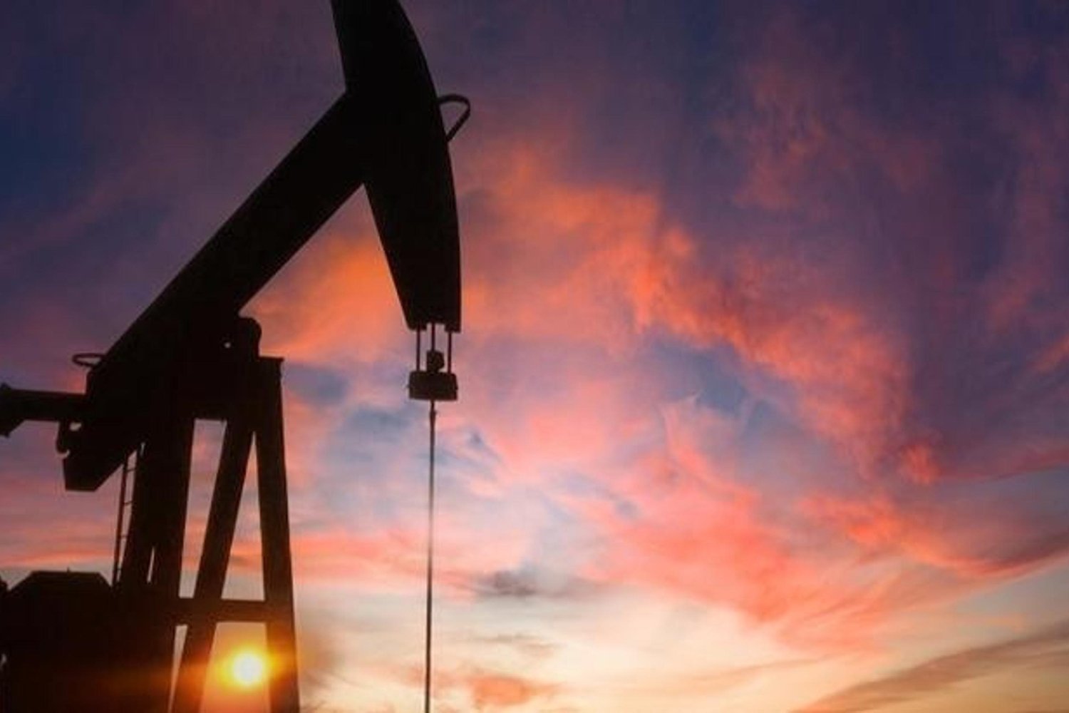 Petrol ve Doğal Gaz Fiyatlarında Çılgın Yükseliş! İran Krizi Piyasalarda Fırtına Estiriyor